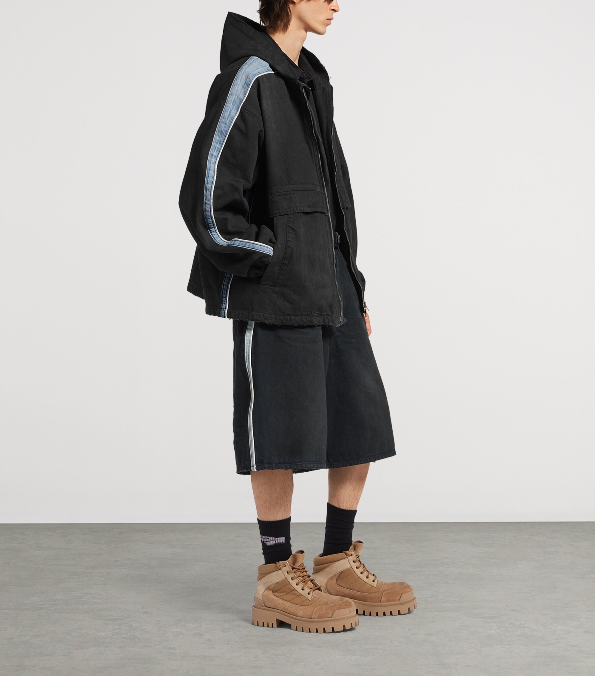 Balenciaga Mens Oversized Contrast-Detail Denim Jacket Image 4