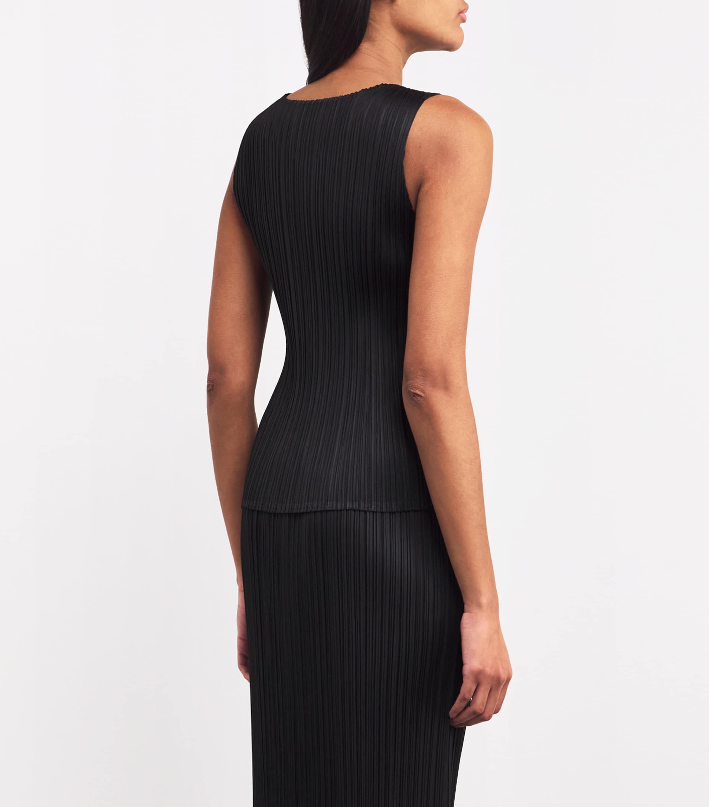 Basics Tank Top 15 Image 4