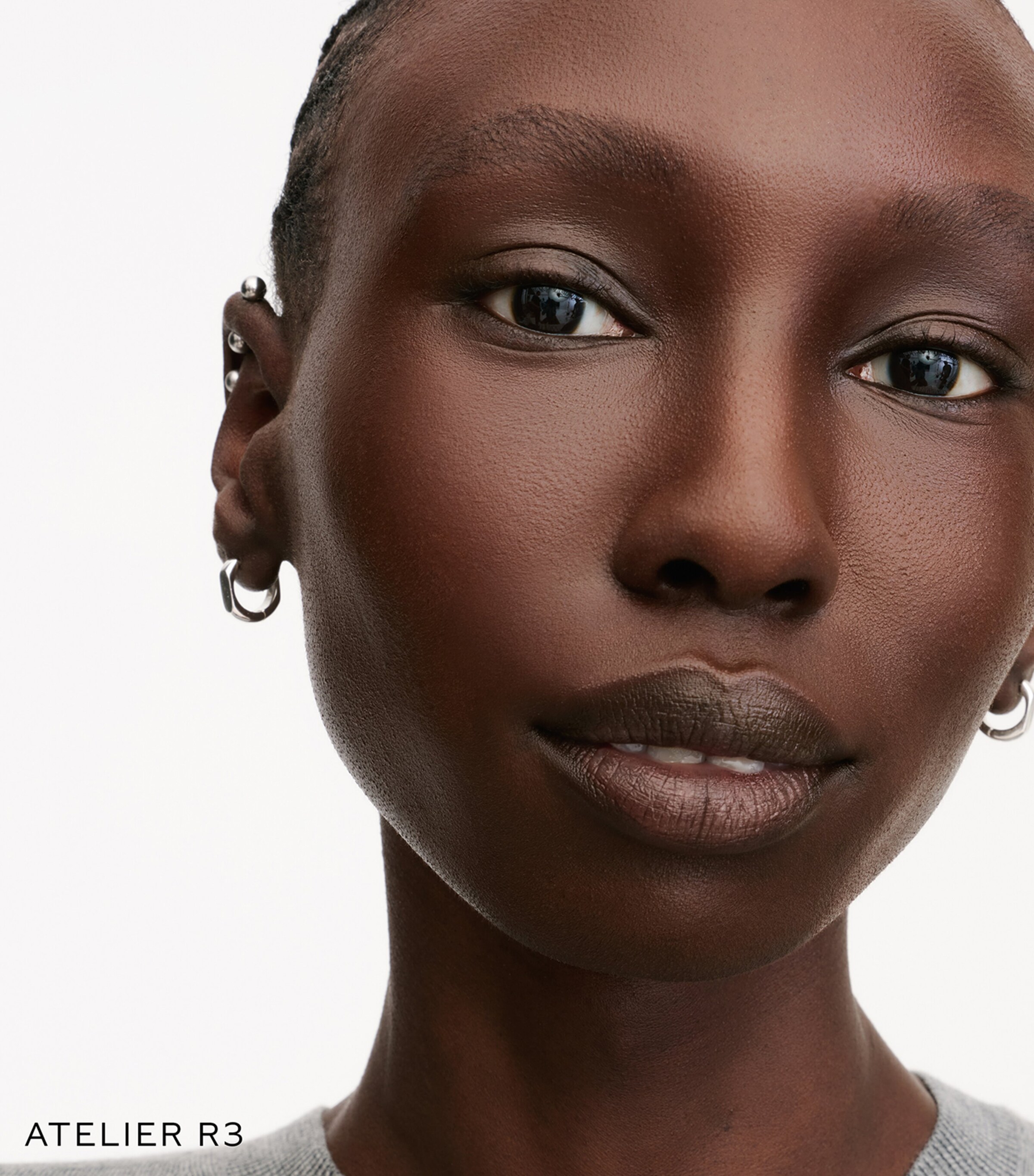 Westman Atelier Suprême Bio-Complex Liquid Foundation Atelier Image 2