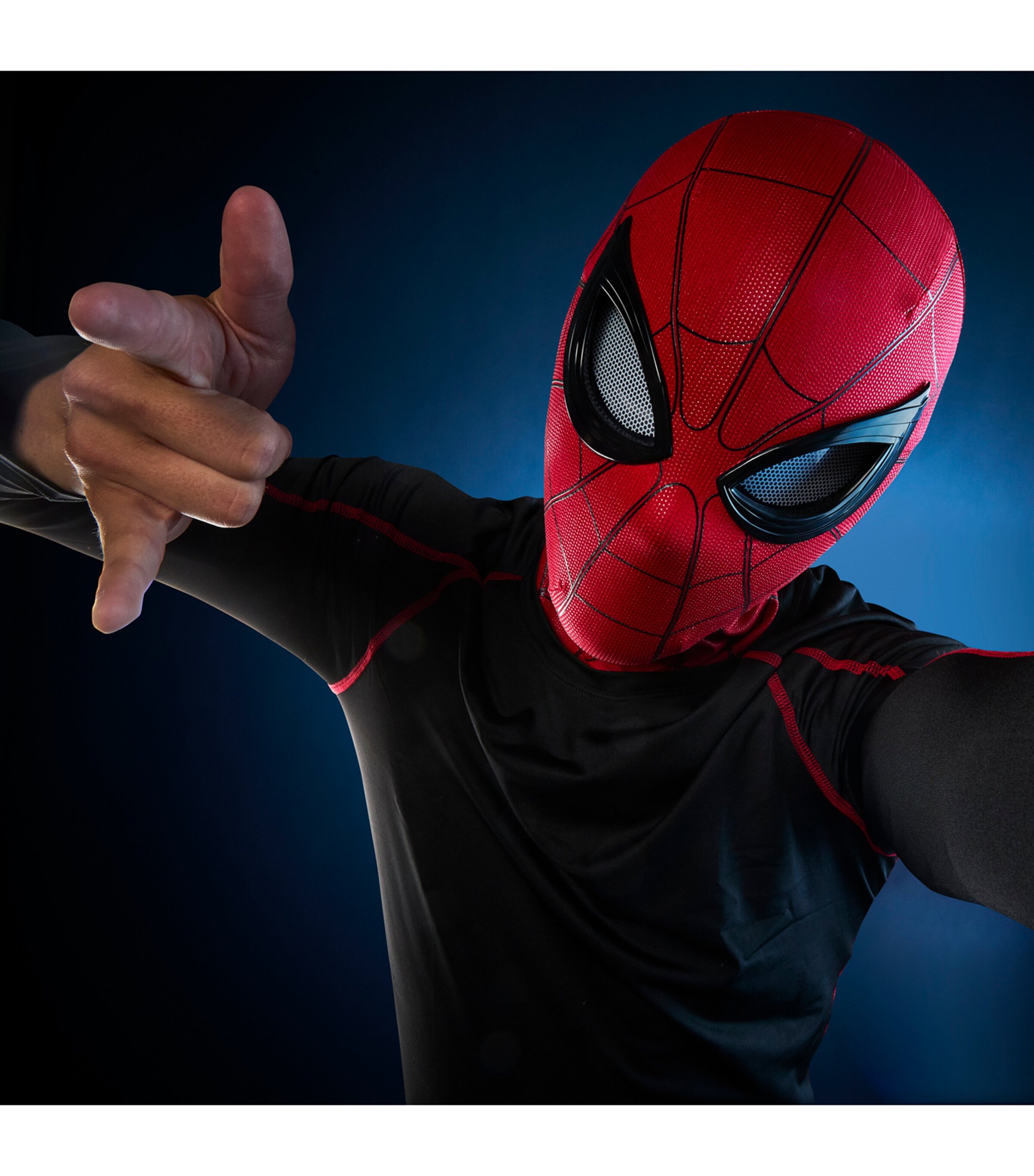 Marvel Marvel Legends Series Spider-Man Electronic Expressive Mask Image 6