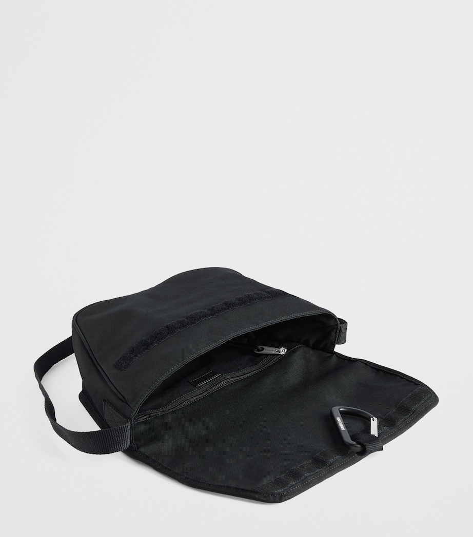 Explorer Flap Messenger Bag 1000 Image 4