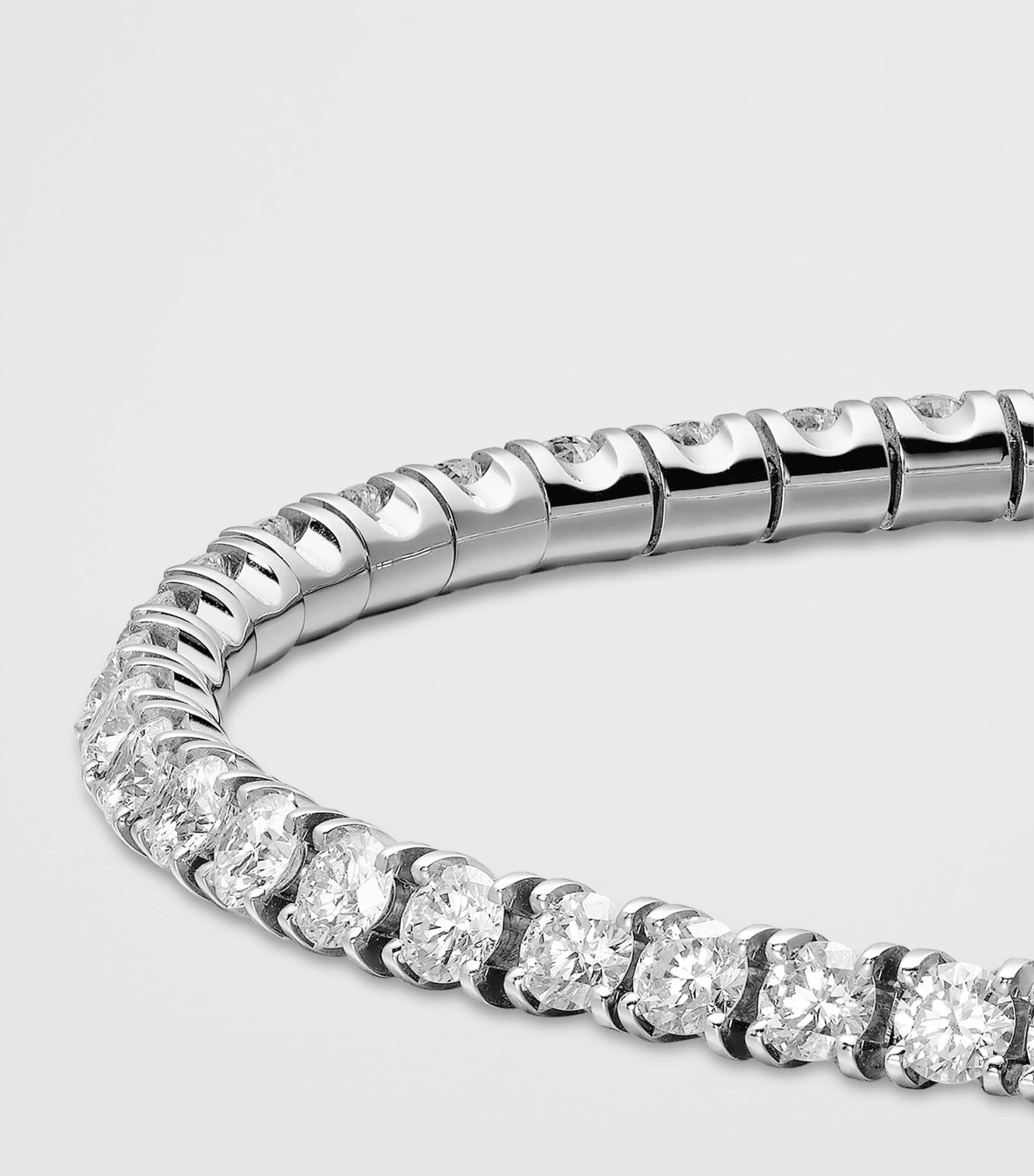 White Gold and Diamond Essentials Lines Bracelet WHITE GOLD Image 3