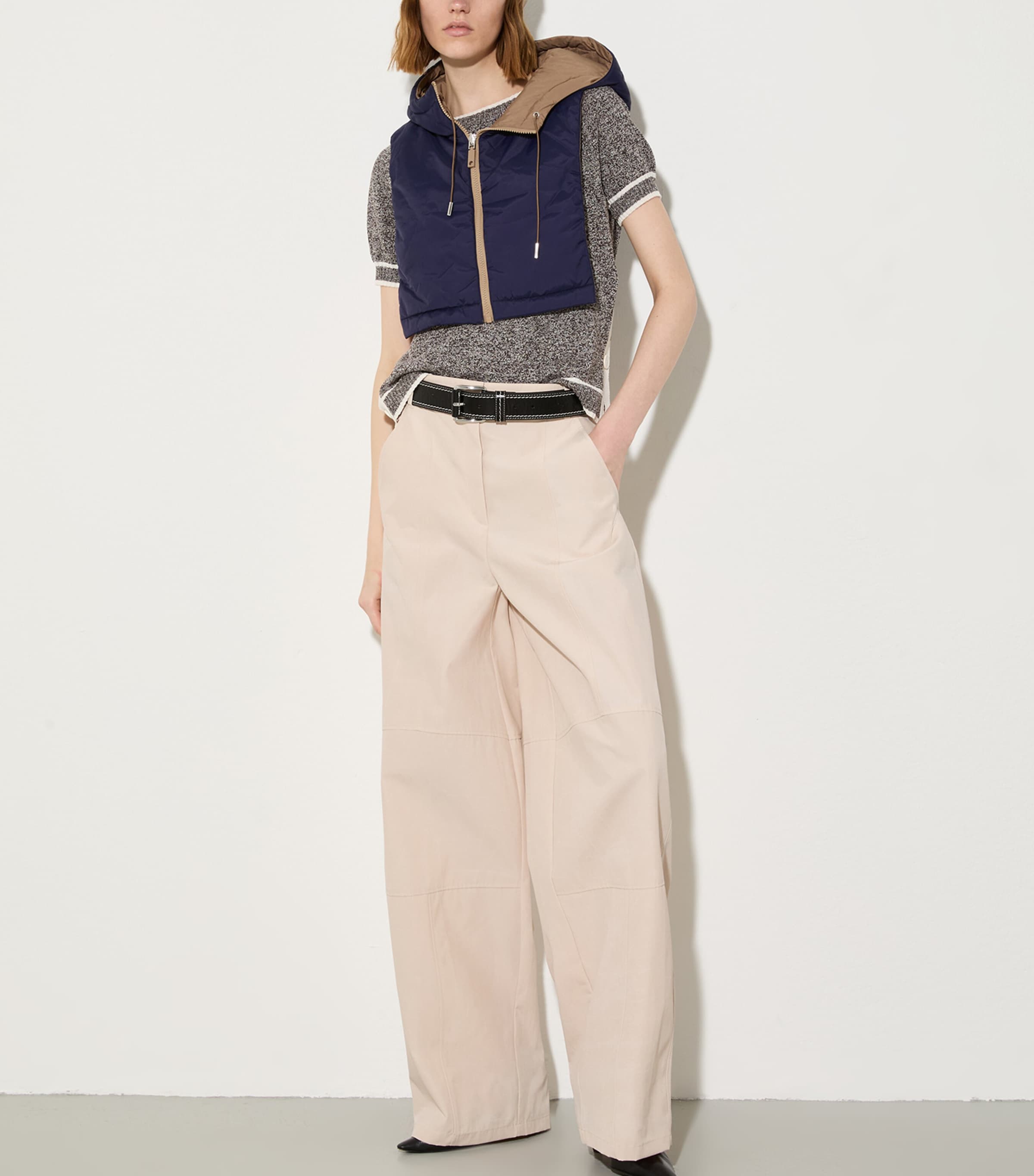 Reversible Gilet CAMEL Image 2