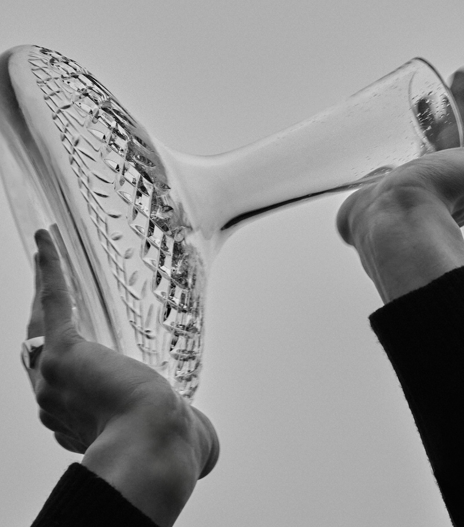 Crystal Lismore Essence Wine Decanter (2.2L) CLEAR Image 4