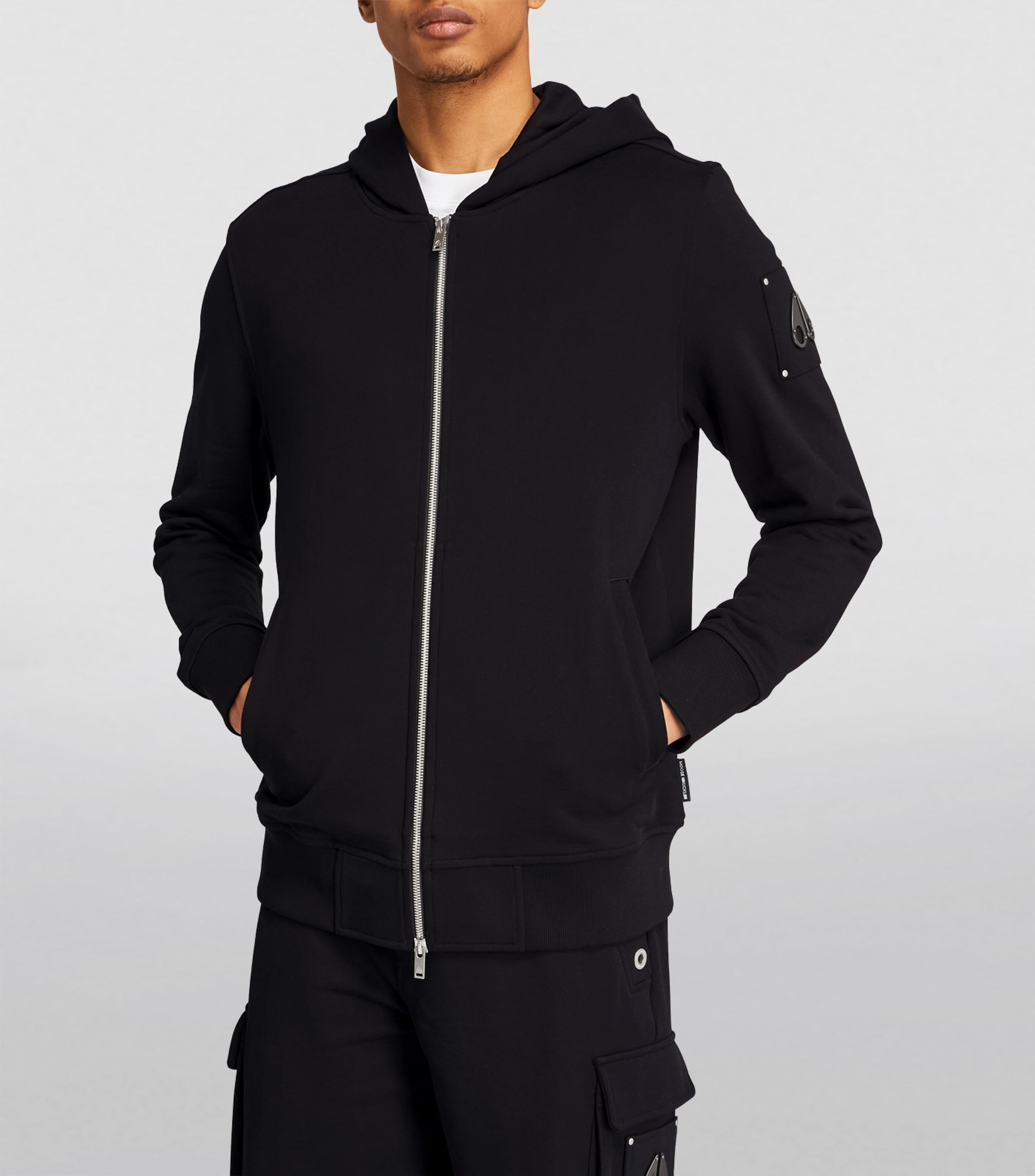 MOOSE KNUCKLES ジップ アップ フロント ロゴ パーカー ブラック Zip-up Hoodie - Moose Knuckles Men | Printemps.com