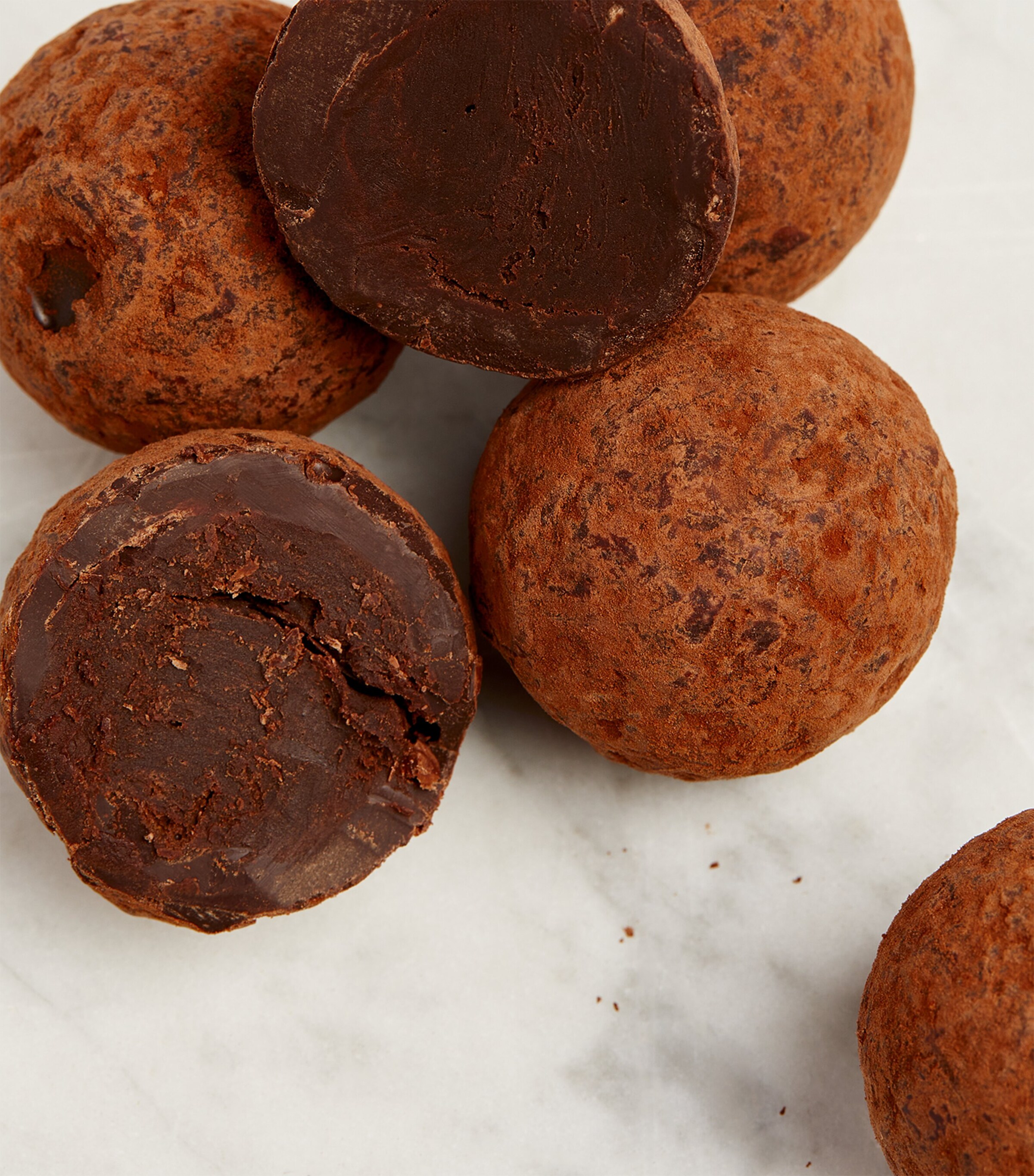 Charbonnel et Walker Dark Marc de Champagne Truffles (135g) Image 4