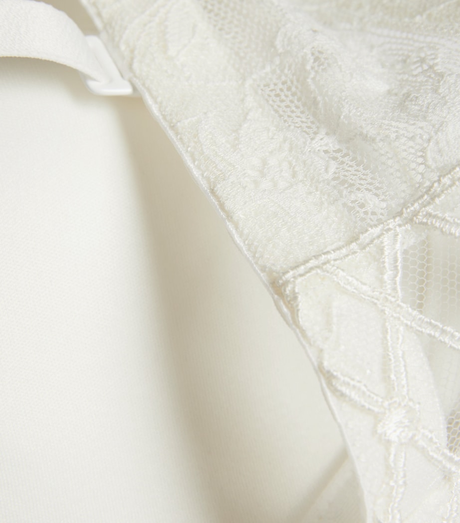 Moulded Kiss of Love Bandeau Bra OPALE Image 4