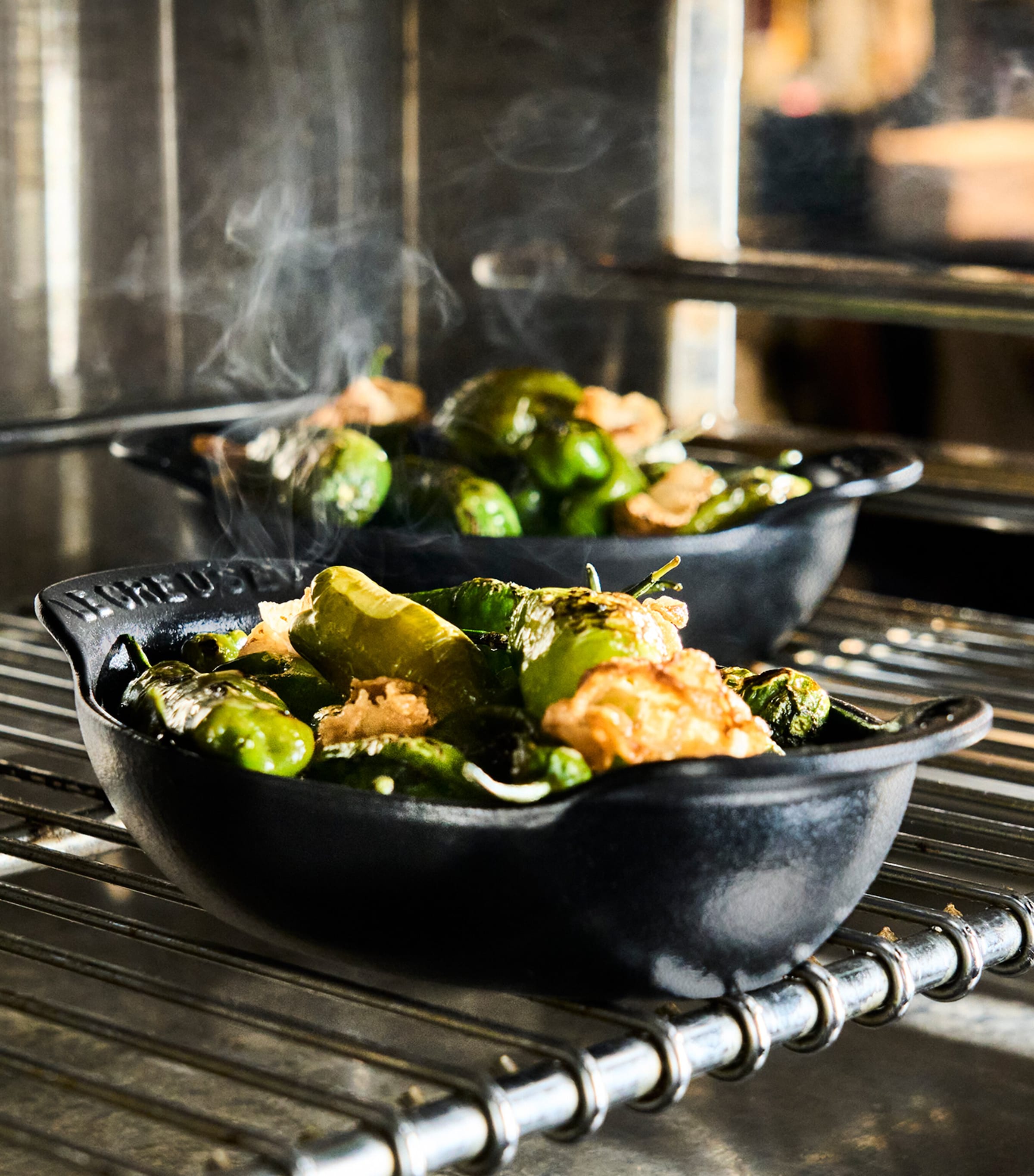 Set of 4 Cast Iron Gourmand Oval Mini Bakers (15cm) NO COLOUR Image 8