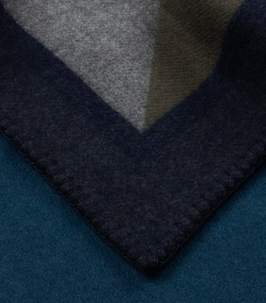 Begg x Co Lambswool-Cashmere Vivian Envelope Blanket (140cm x 180cm) Denim Green Image 2