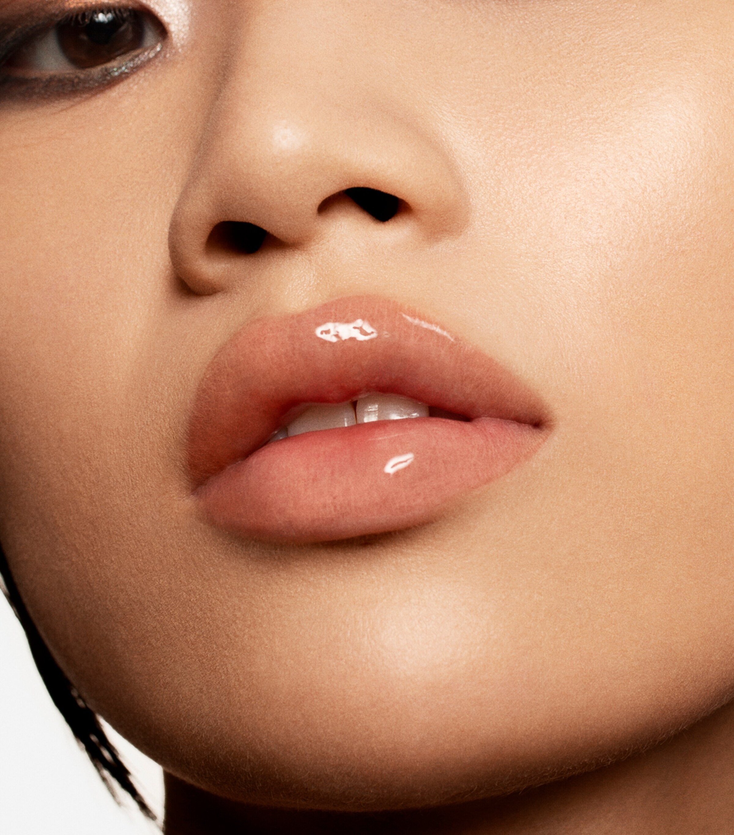 Liquid Lipstick Vinyl FANTOME 301 Image 6