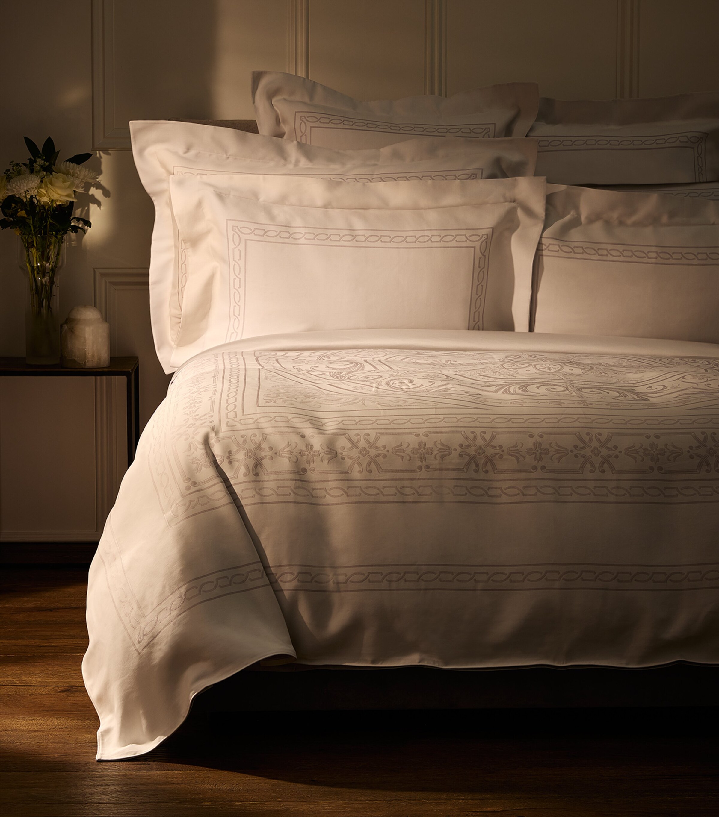 Versailles Standard Pillowcase (50cm x 75cm) PERLE Image 6