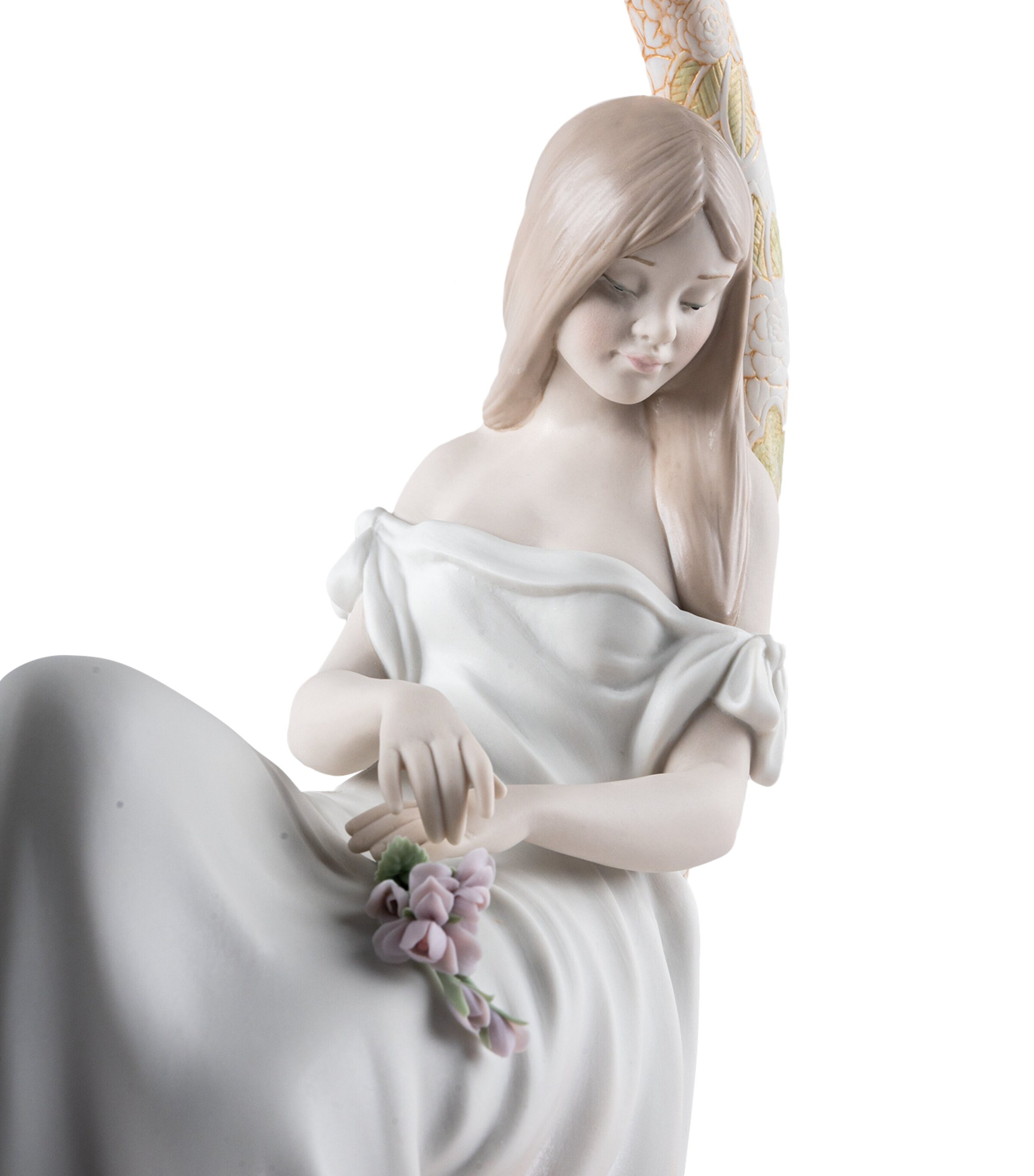 Lladró In her Thoughts Sculpture Image 5