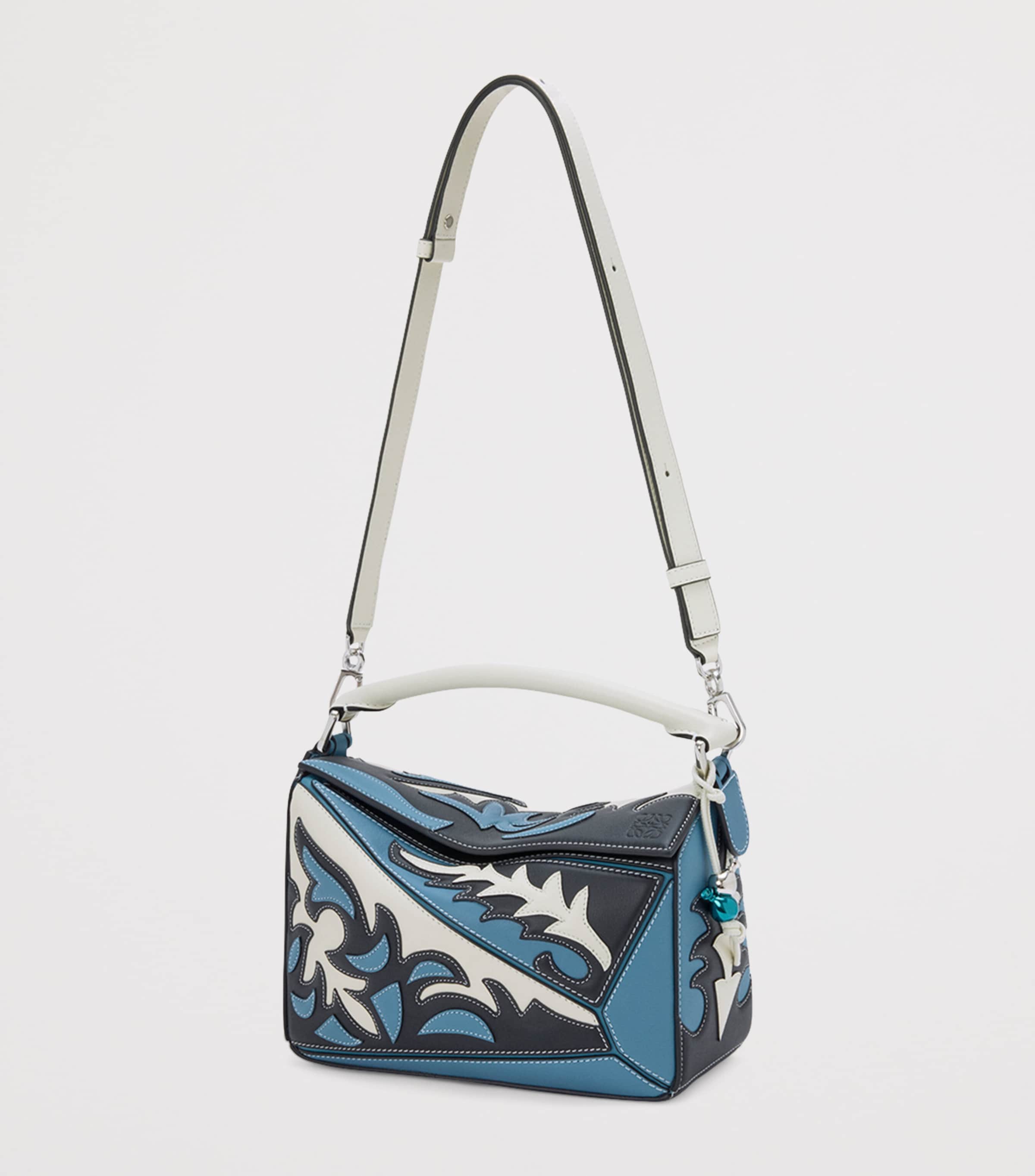 LOEWE☆パズル10 カウボーイ リエディション バッグ LOEWE Puzzle Bag | Luxe Leather & The Iconic Puzzle Bag | Coveti