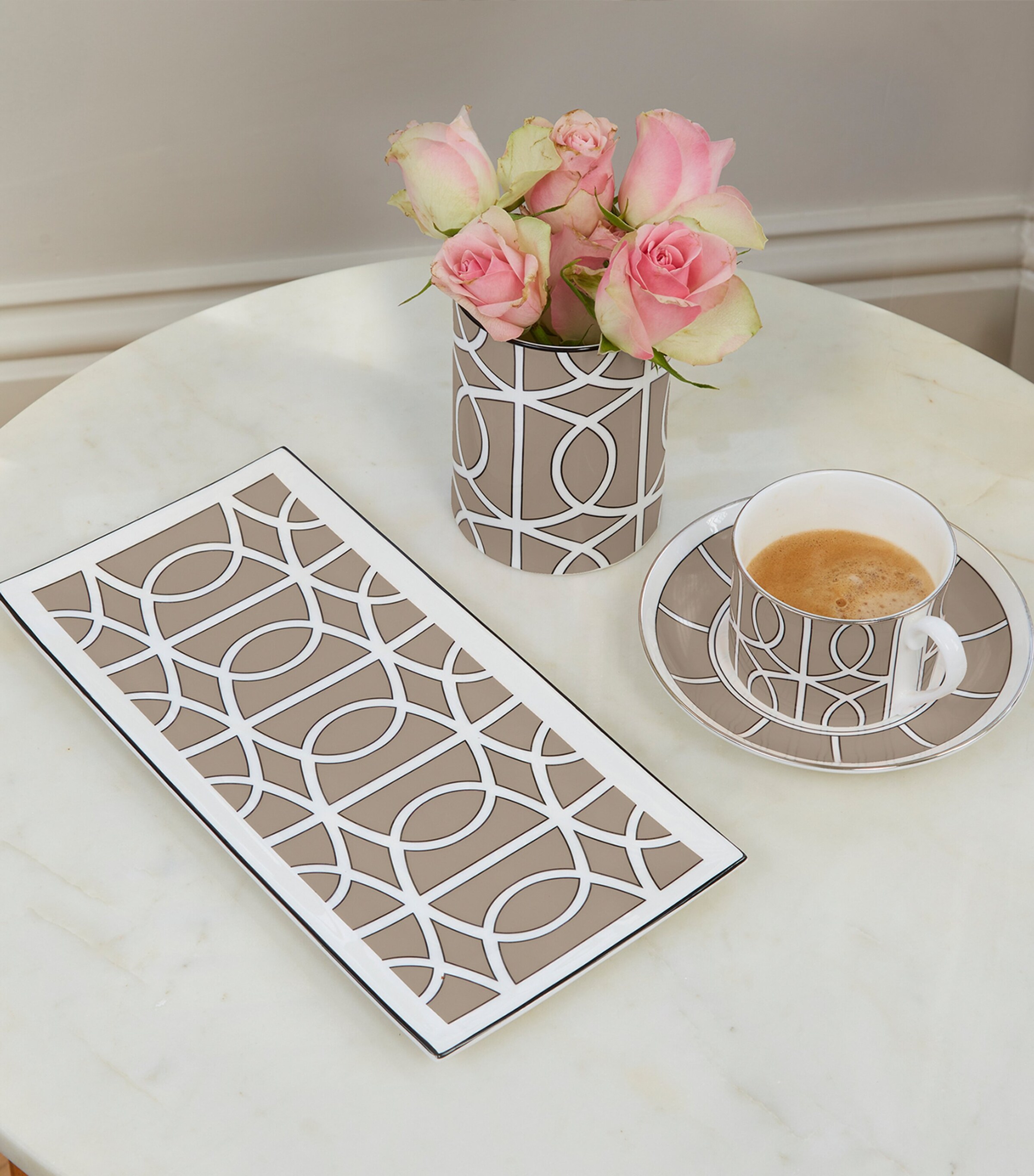 Bone China Rectangular Loop Plate (29cm) TRUFFLE/WHITE Image 2