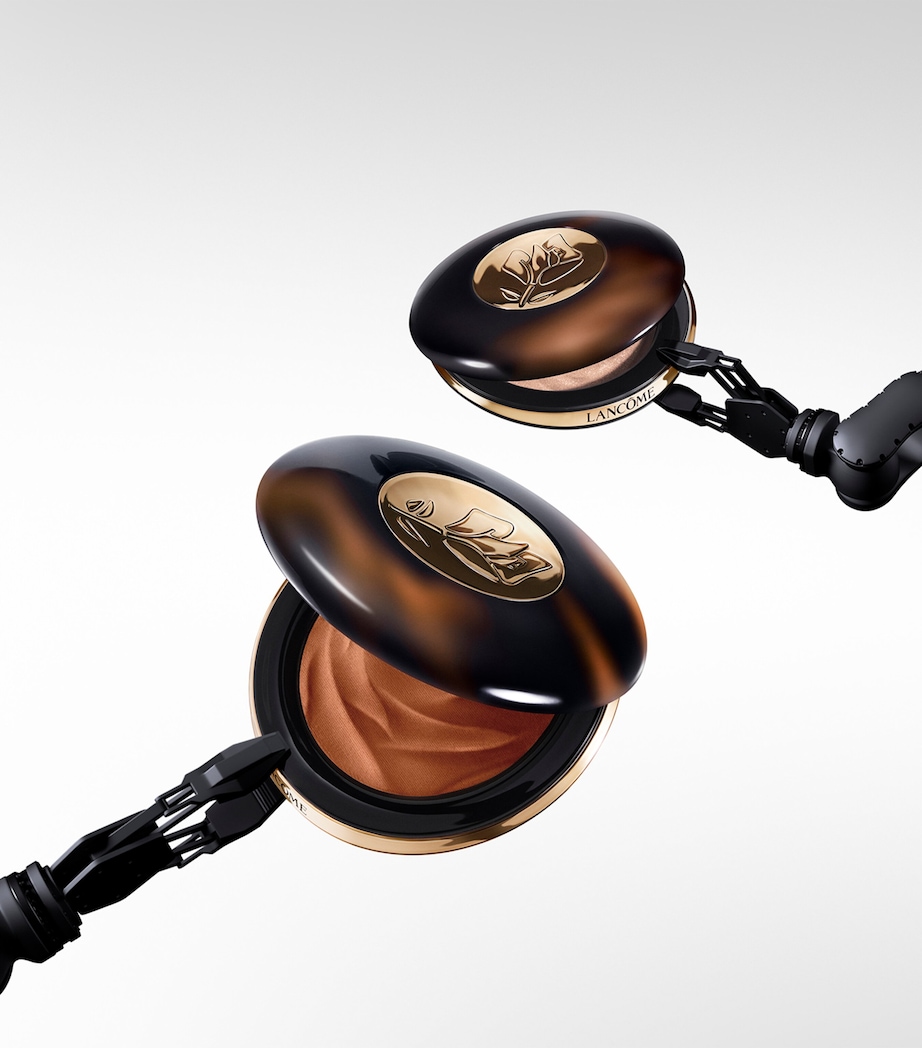 Lancôme Teint Idole Ultra Wear C.E. Skin Transforming Bronzer Image 3
