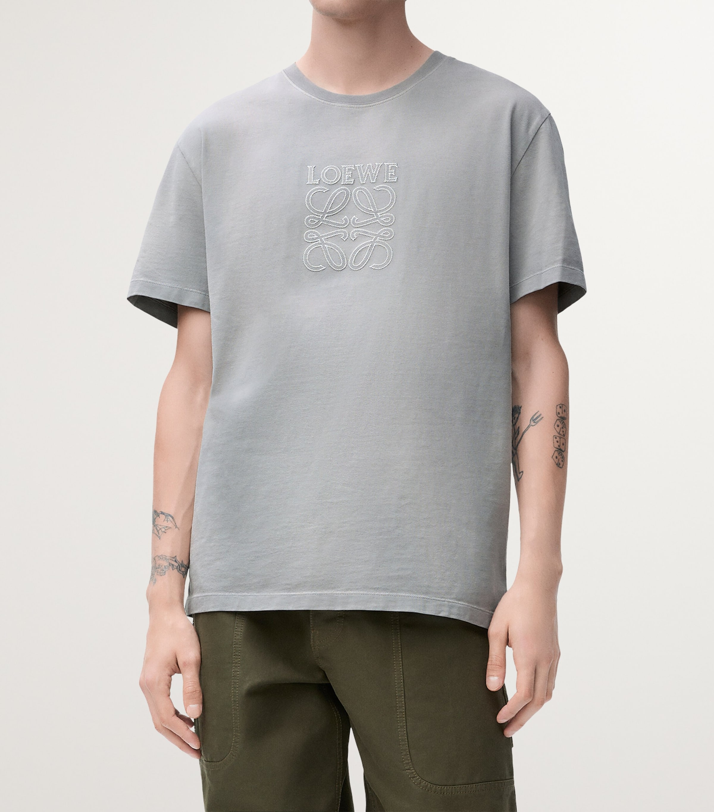 LOEWE グレー 刺繍Tシャツ LOEWEロエベ グレー 刺繍Tシャツ サイズS