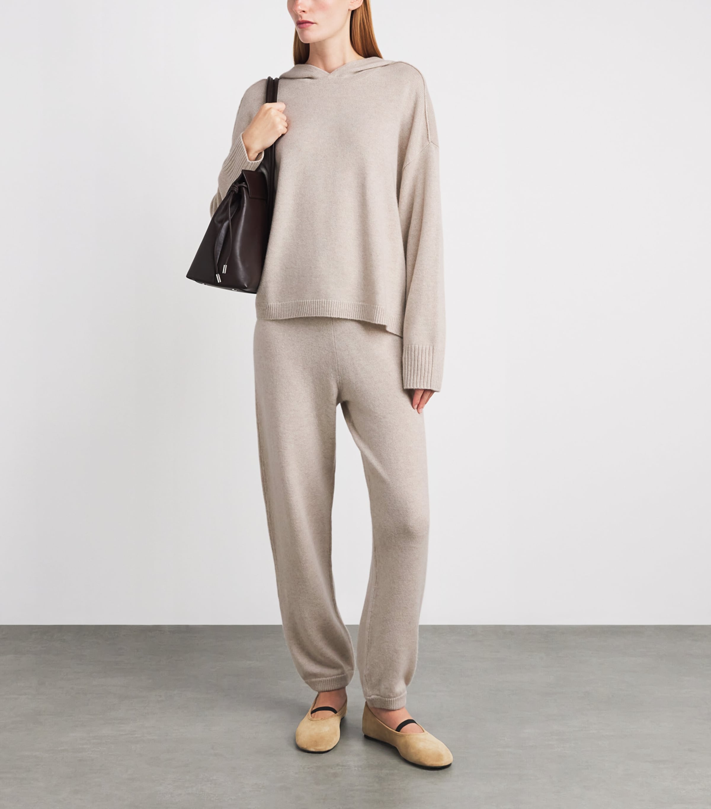 arch 4 Womens Cashmere Sarah Hoodie Chai Image 2