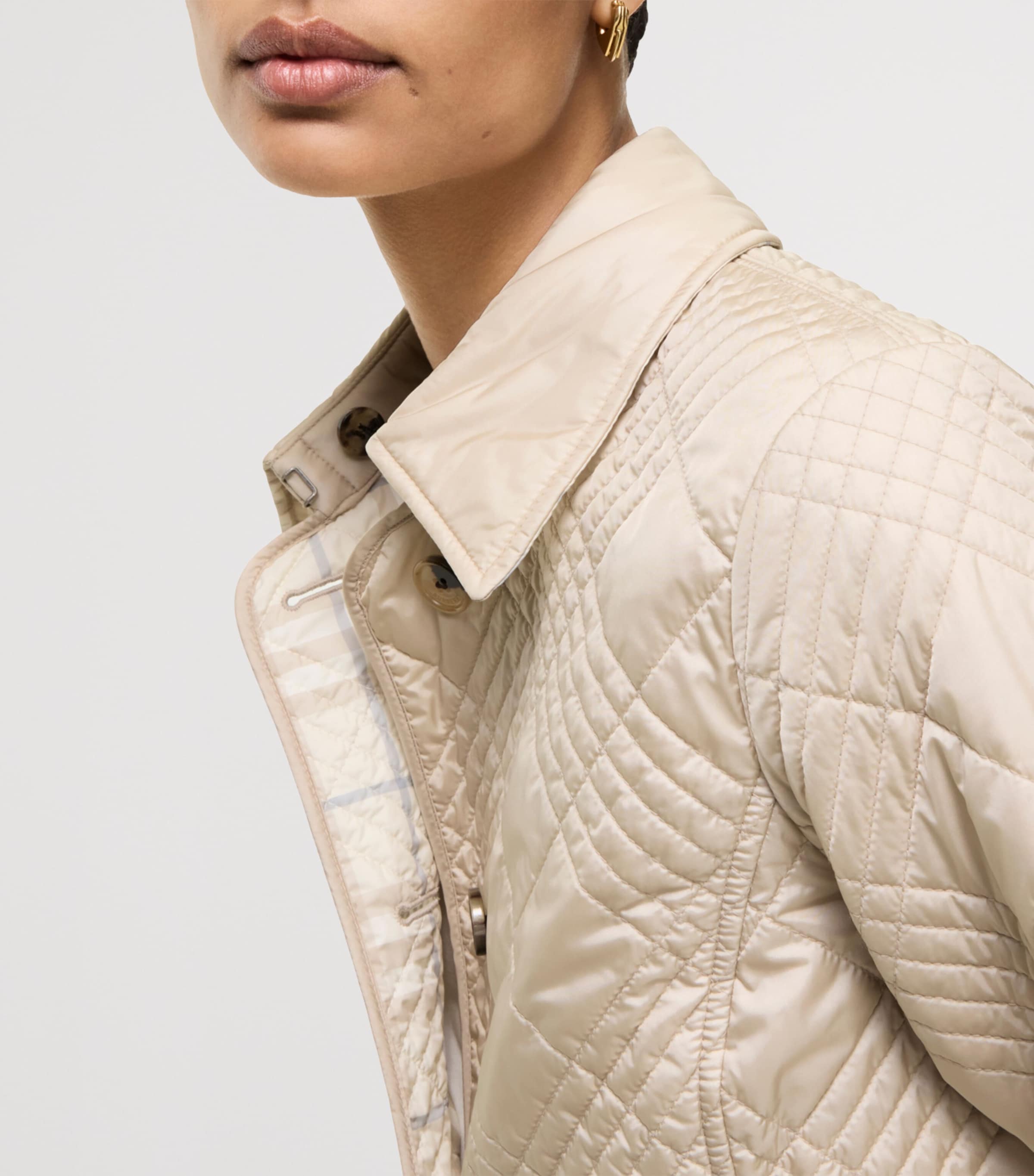 Burberry Womens Quilted Fernleigh Jacket Stone Beige Image 4