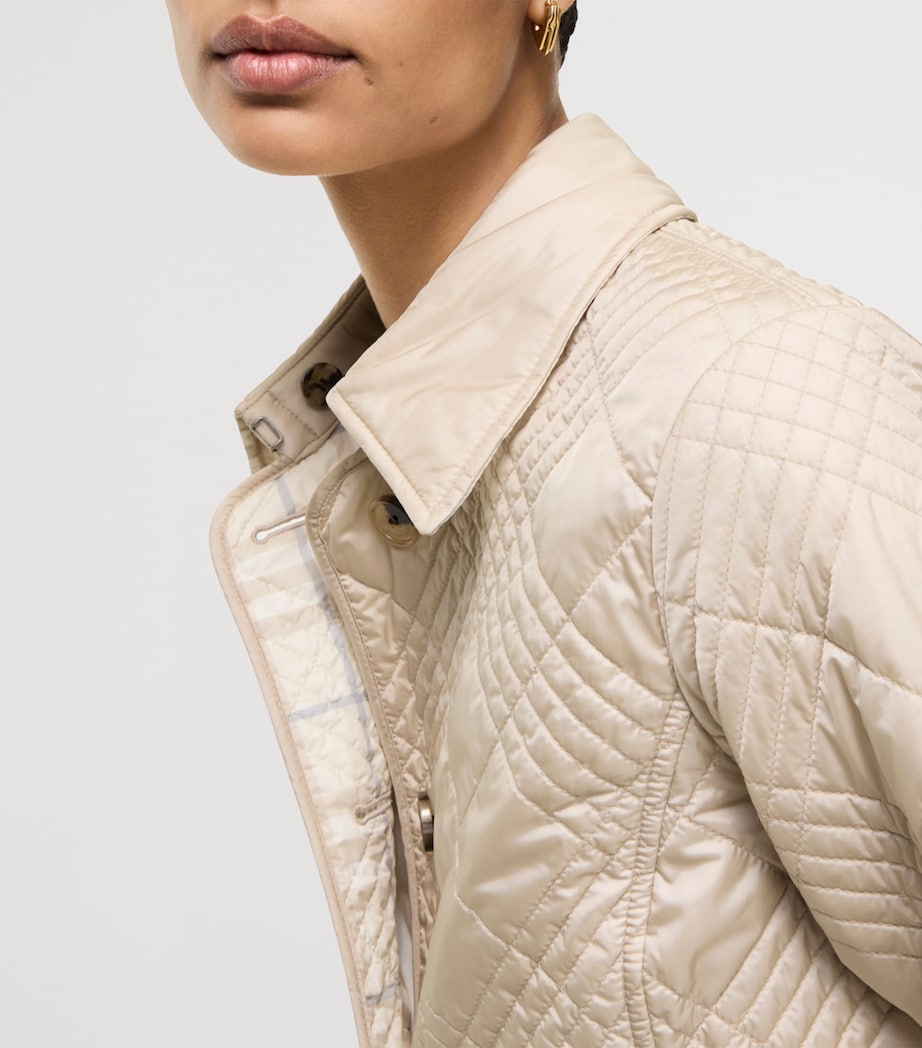 Burberry Womens Quilted Fernleigh Jacket Stone Beige Image 4