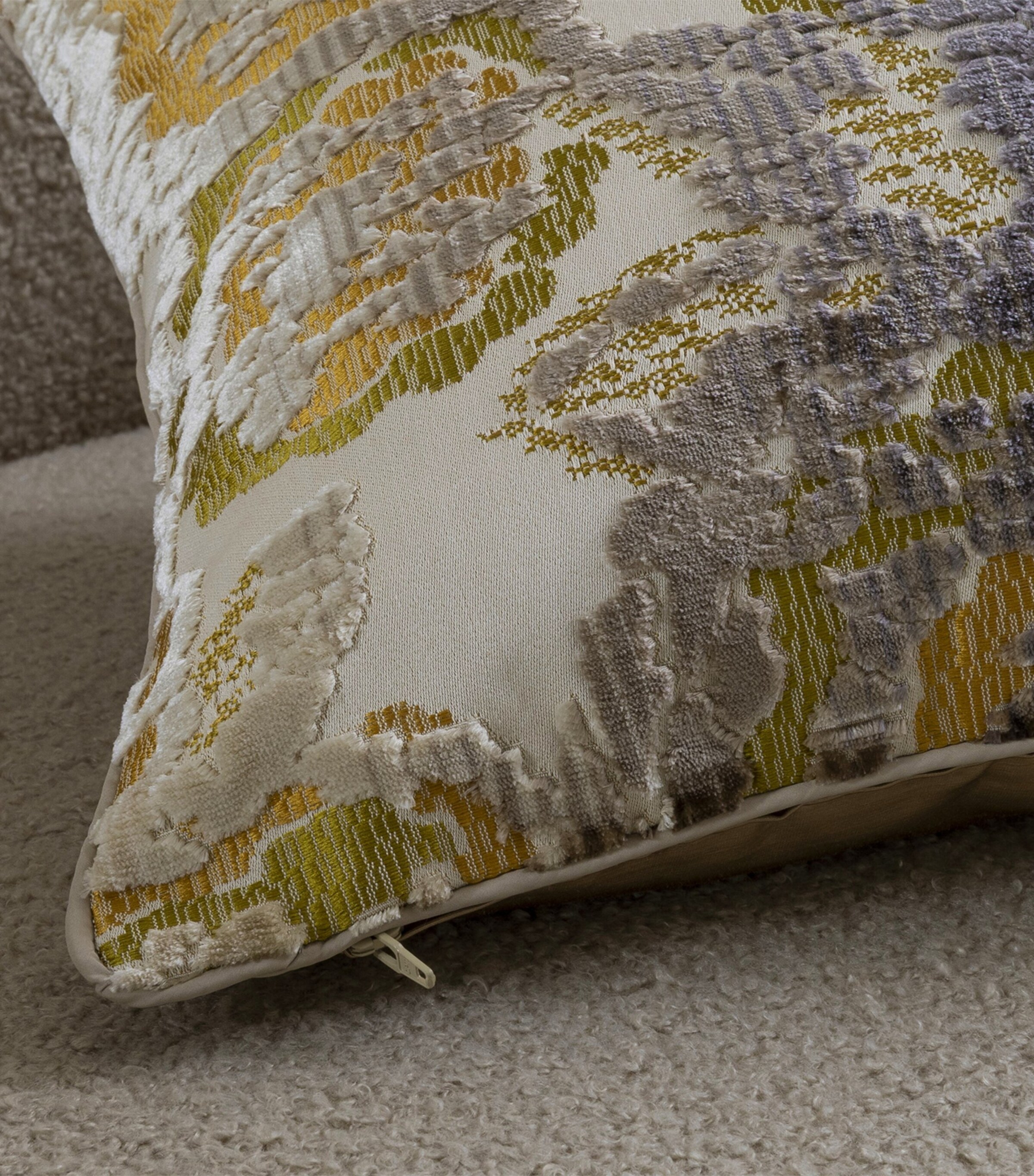 Frette Collector Decorative Cushion (40cm x 60cm) Amber Glow Image 4