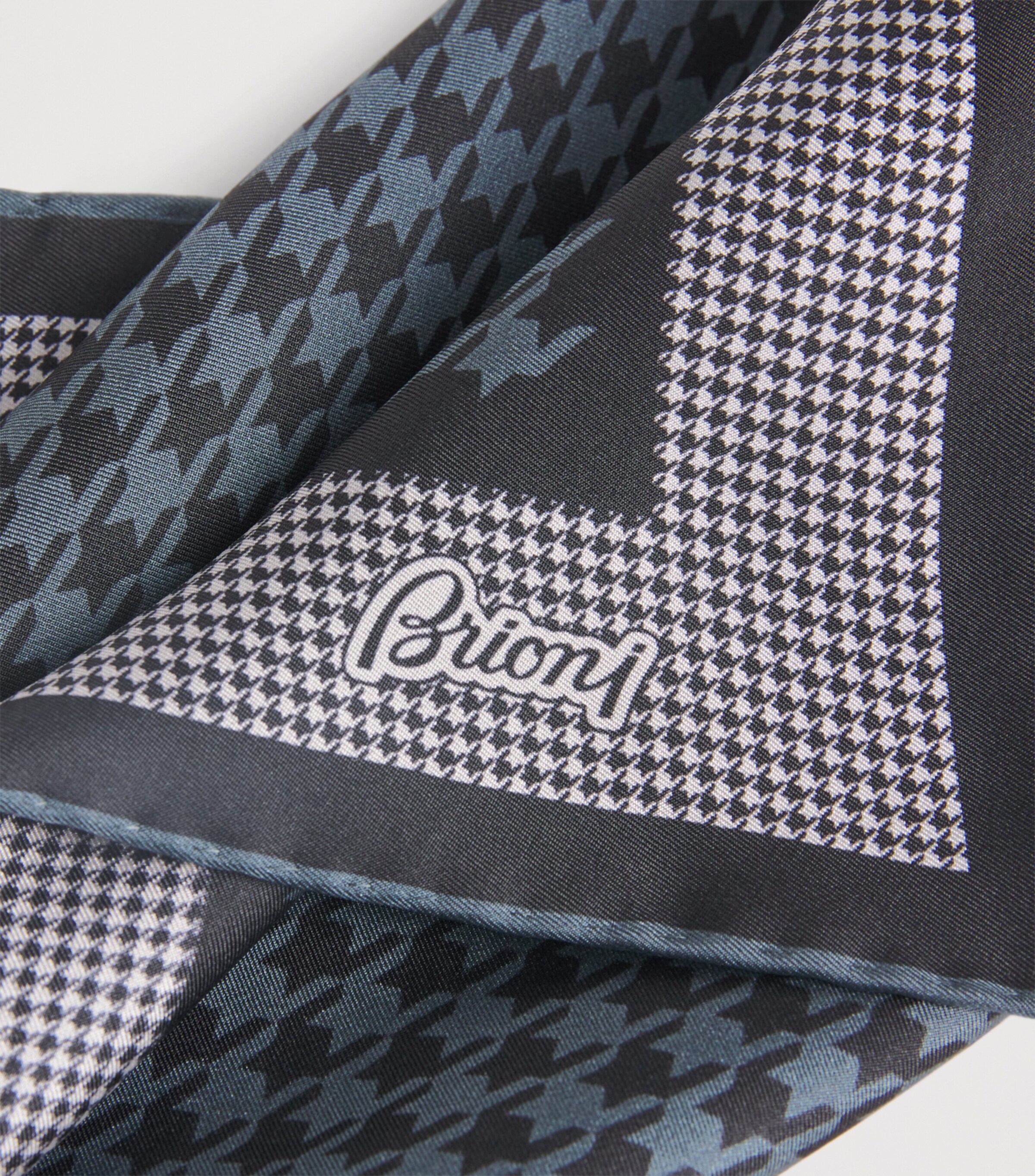 Brioni Silk Pocket Square Image 3