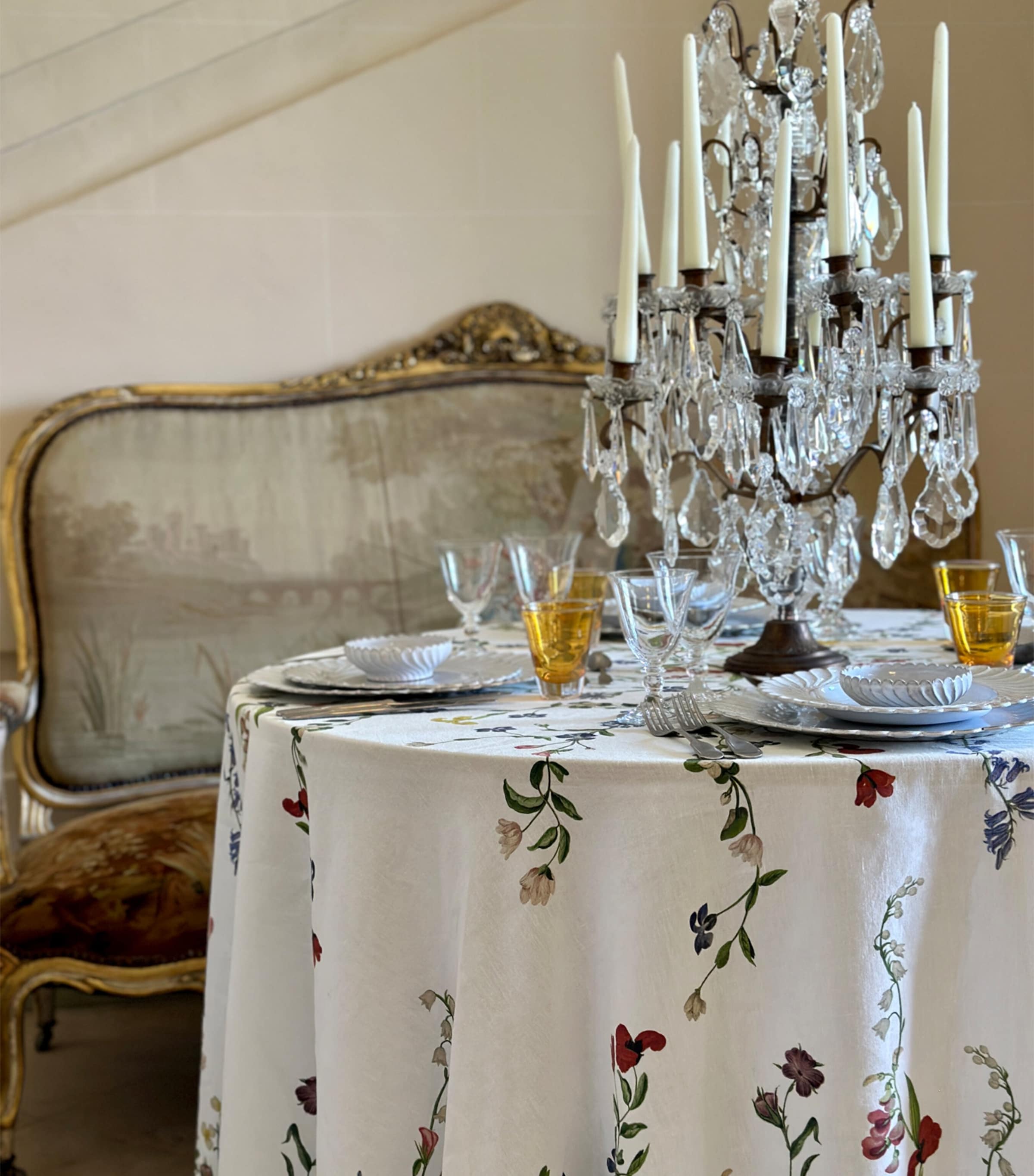 Summerill & Bishop Linen Botanical Wildflower Tablecloth (260cm) White Image 3