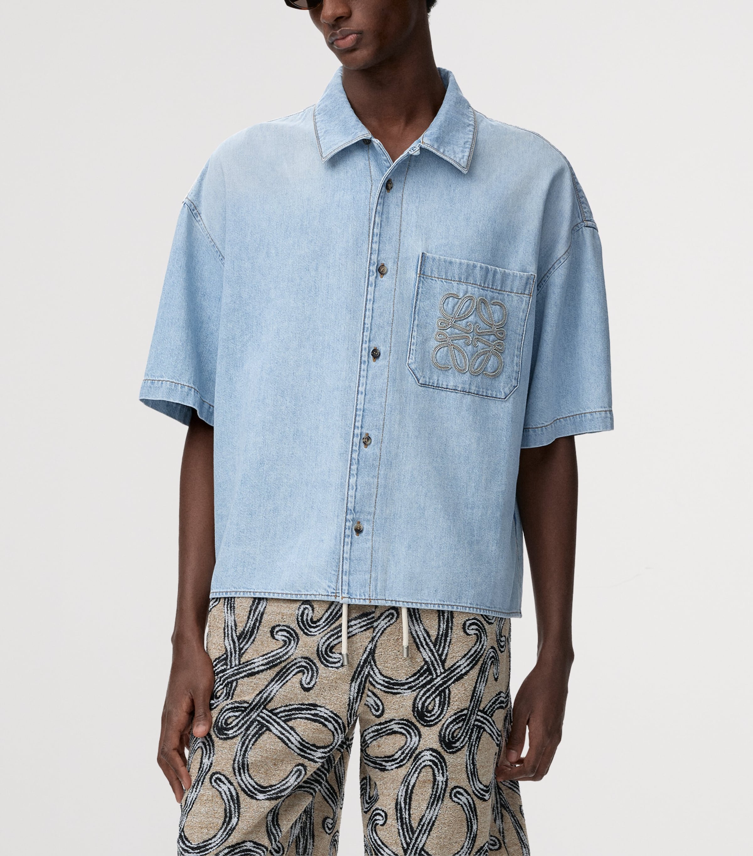 LOEWE Mens x Paula's Ibiza Denim Anagram Short-Sleeve Shirt Washed Blue Image 3