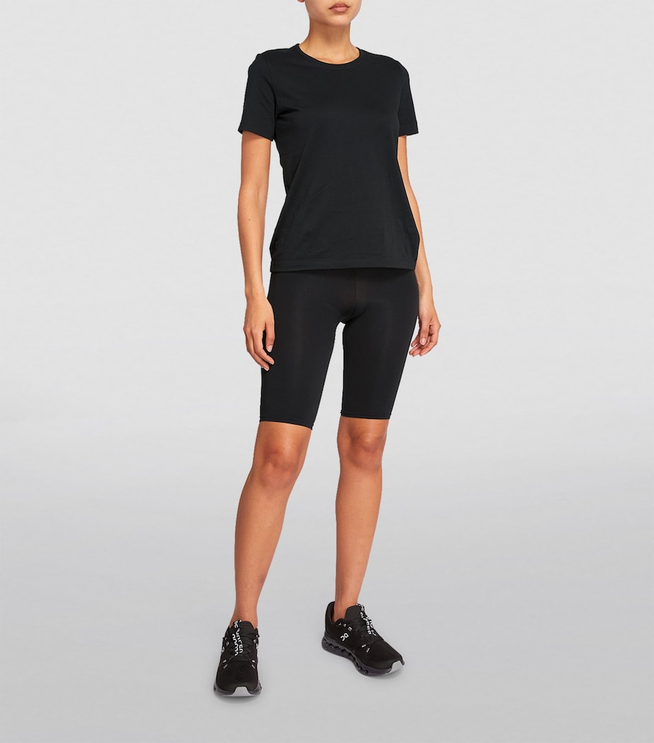 Falke Womens Shaping Bike Shorts Black Image 2