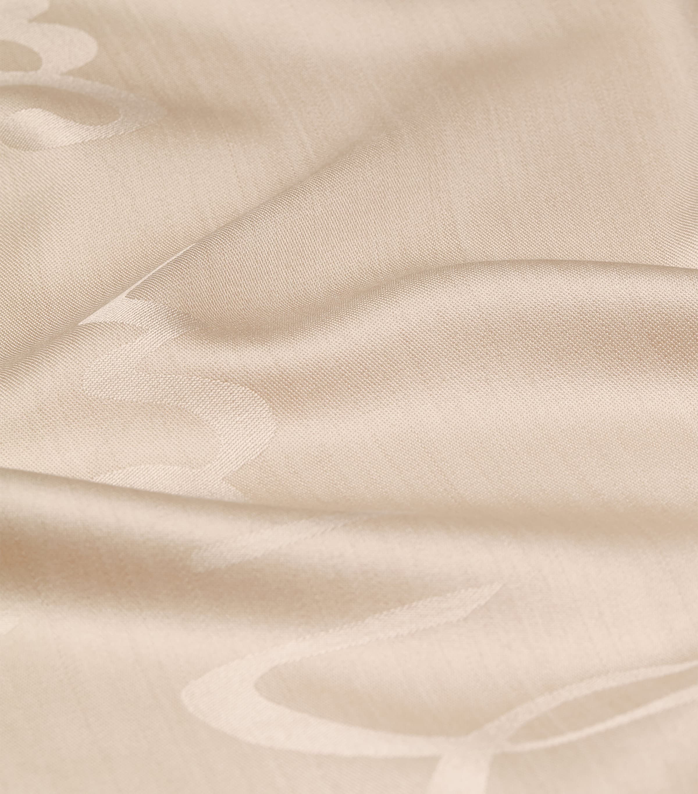 Silk-Wool Signature Shawl BEIGE Image 2