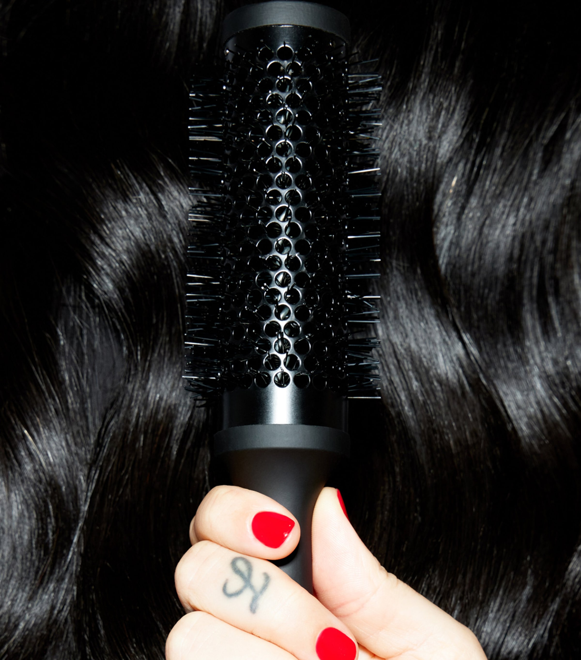 The Blow Dryer Ceramic Radial Size 2 Hair Brush NO COLOUR Image 3