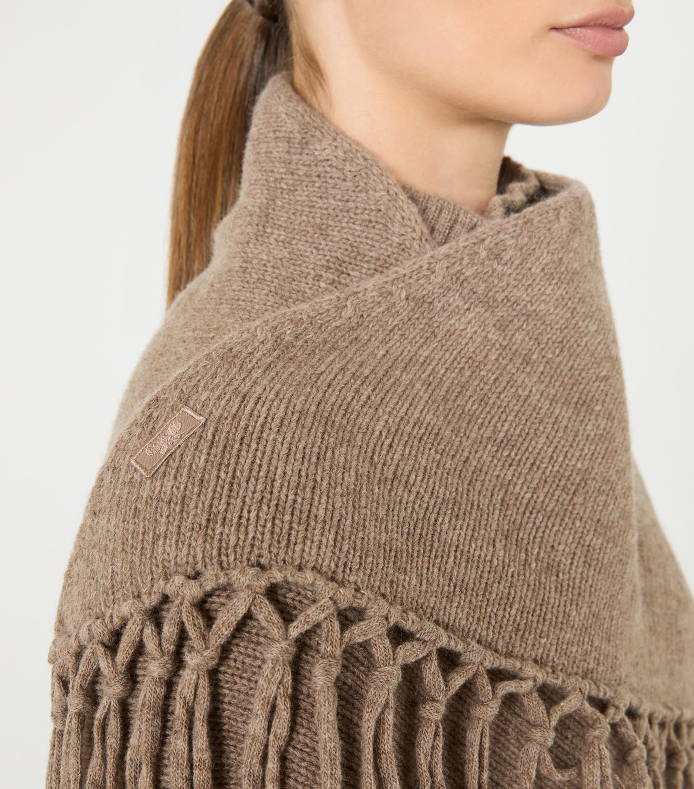 Weekend Max Mara Virgin Wool Fringed Shawl Turtledove Image 5