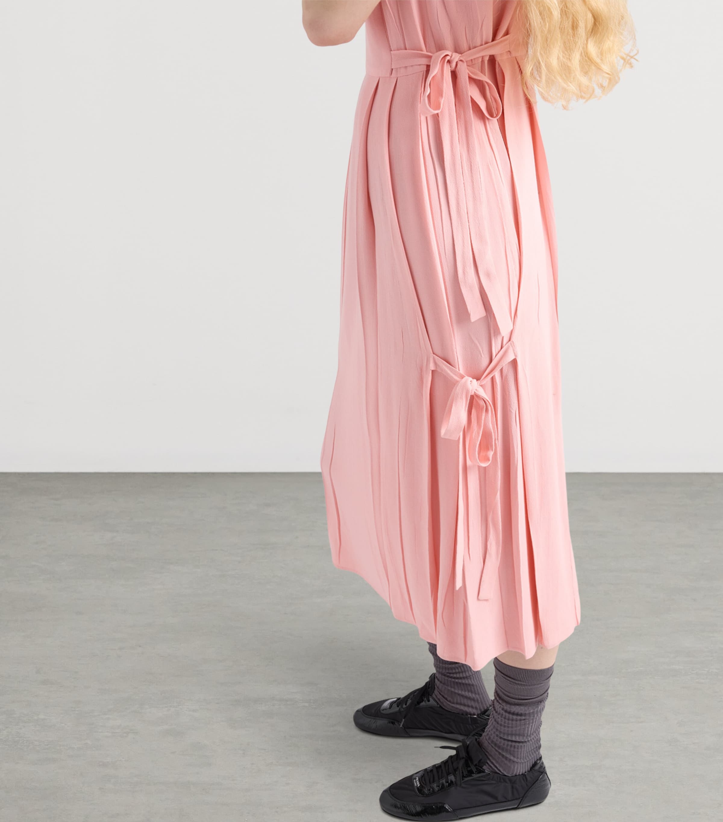 Crepe Embellished Midi Dress F0028 Image 4