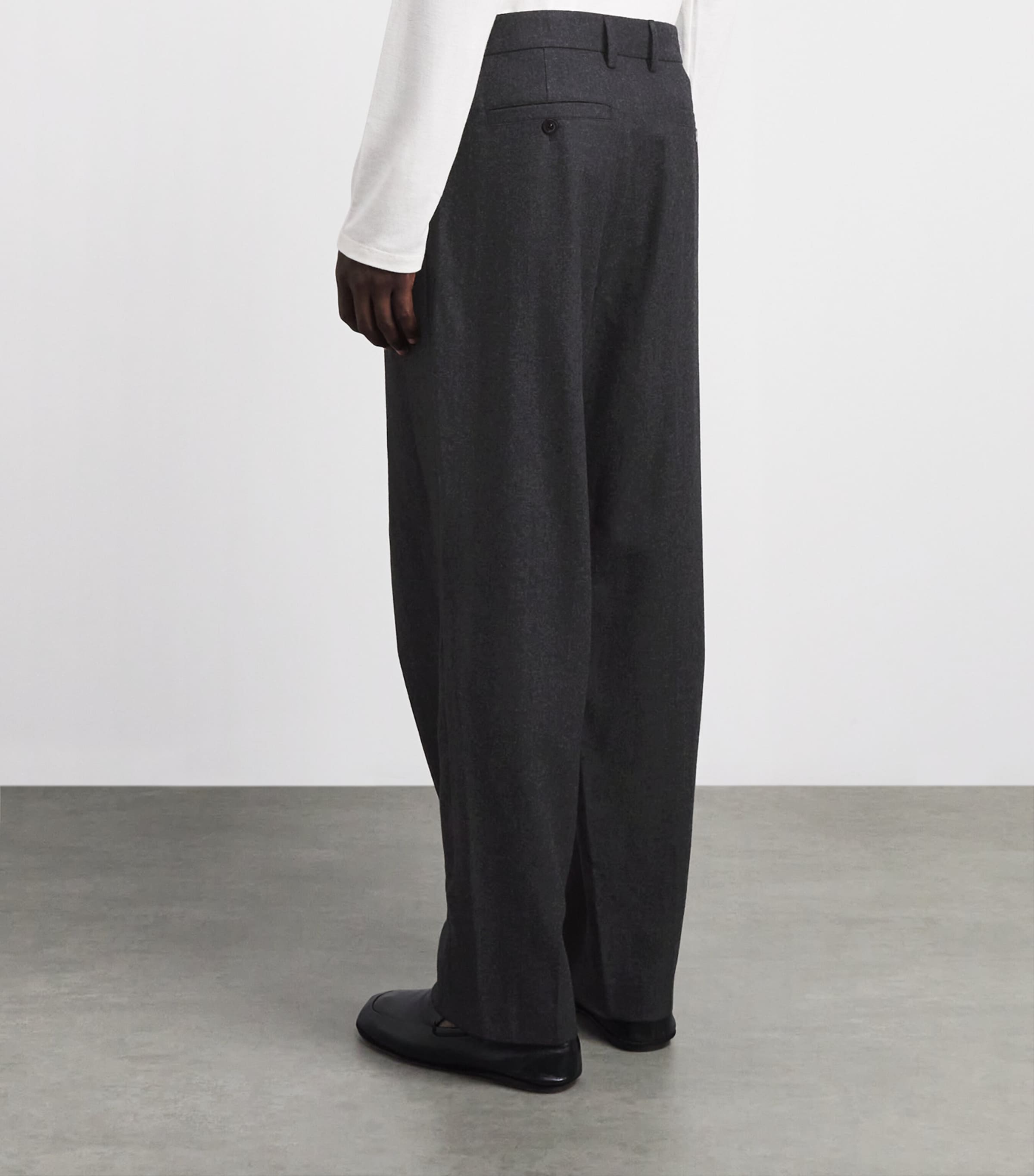 Le 17 Septembre Mens Wool Double-Pleated Trousers Charcoal Image 5