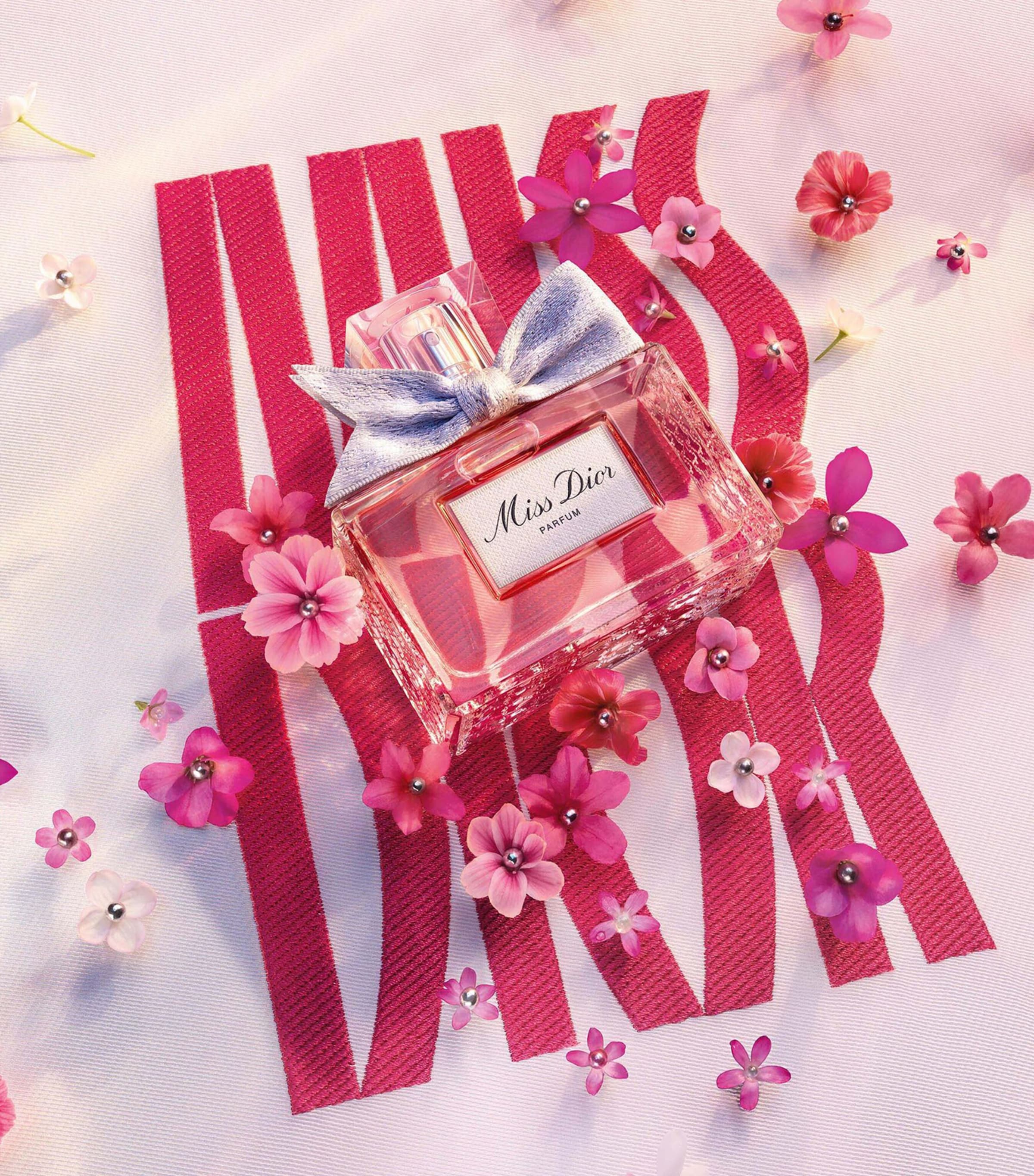 香水(女性用) Miss Dior PARFUM 125ml Amazon.com : CHRISTIAN DIOR Miss Dior Eau de Parfum Splash