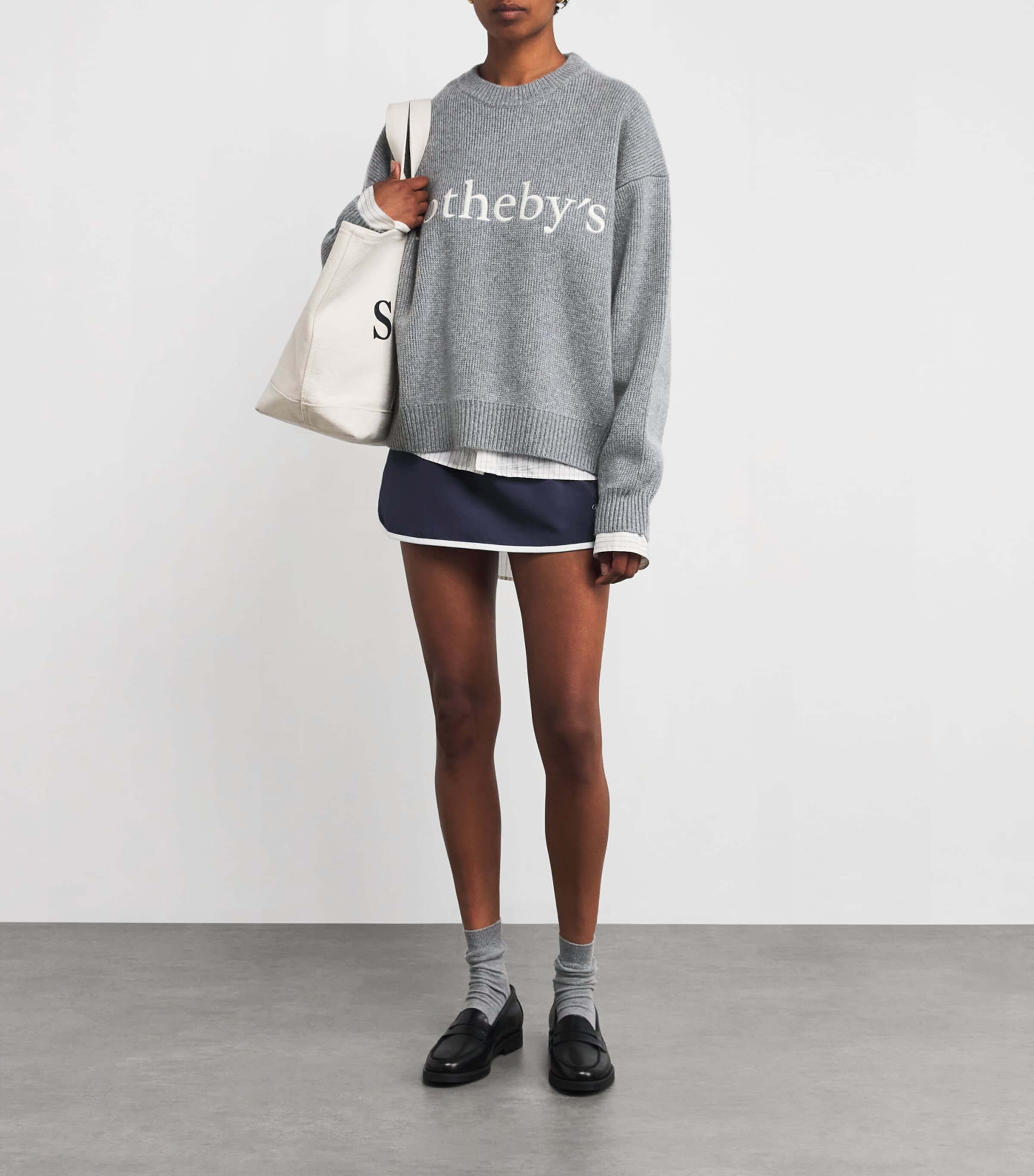FRAME Womens x Sotheby's Cashmere Sweater Grey Melange Image 2
