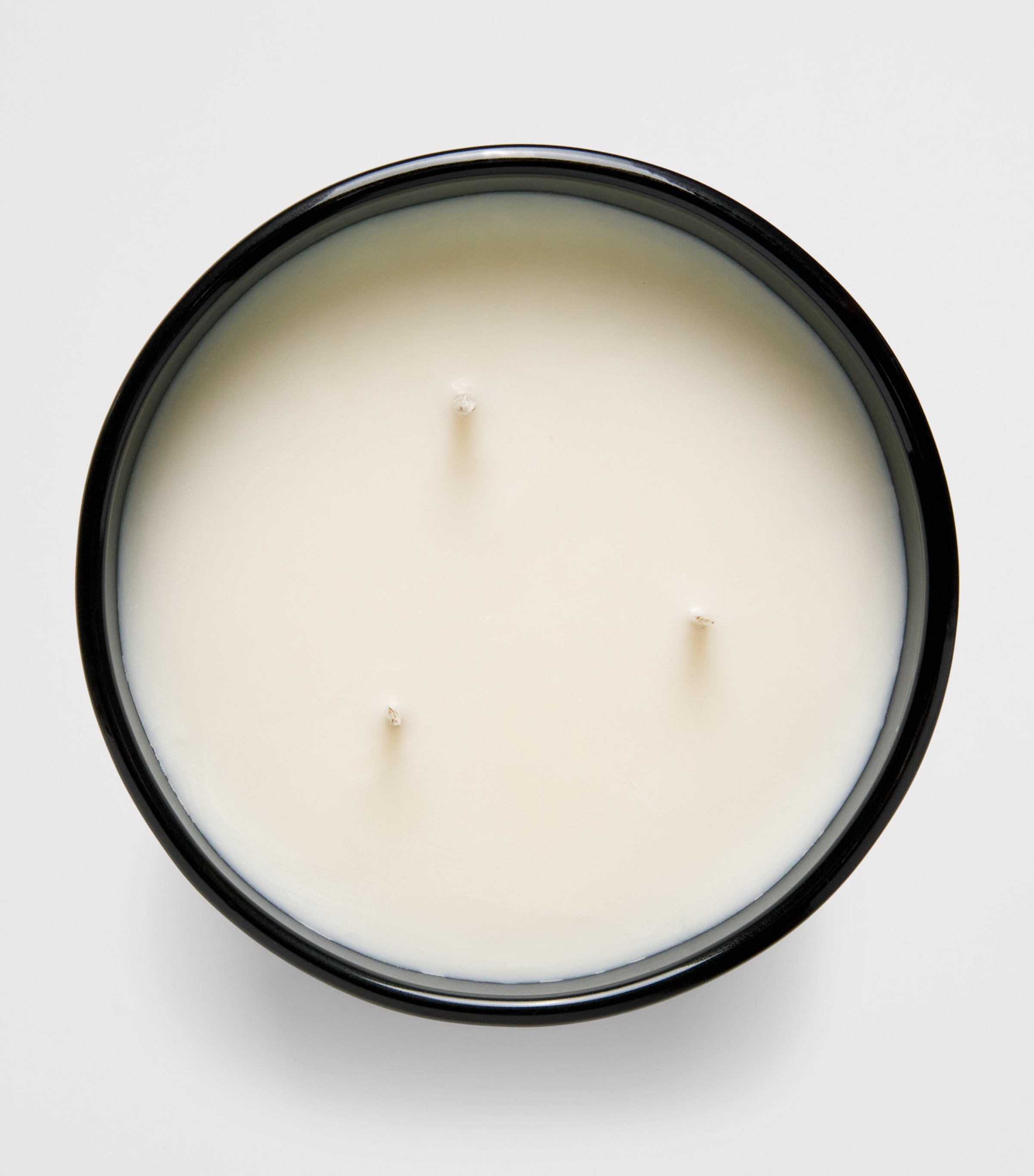 Santafica Scented Candle (700g) IVORY Image 2