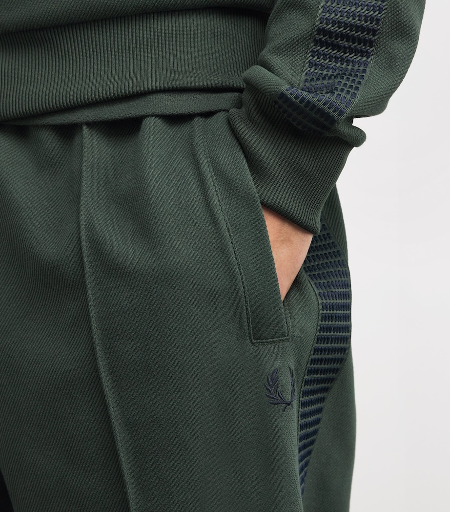 Dash Taped Sweatpants X89 COURT GREEN Image 6