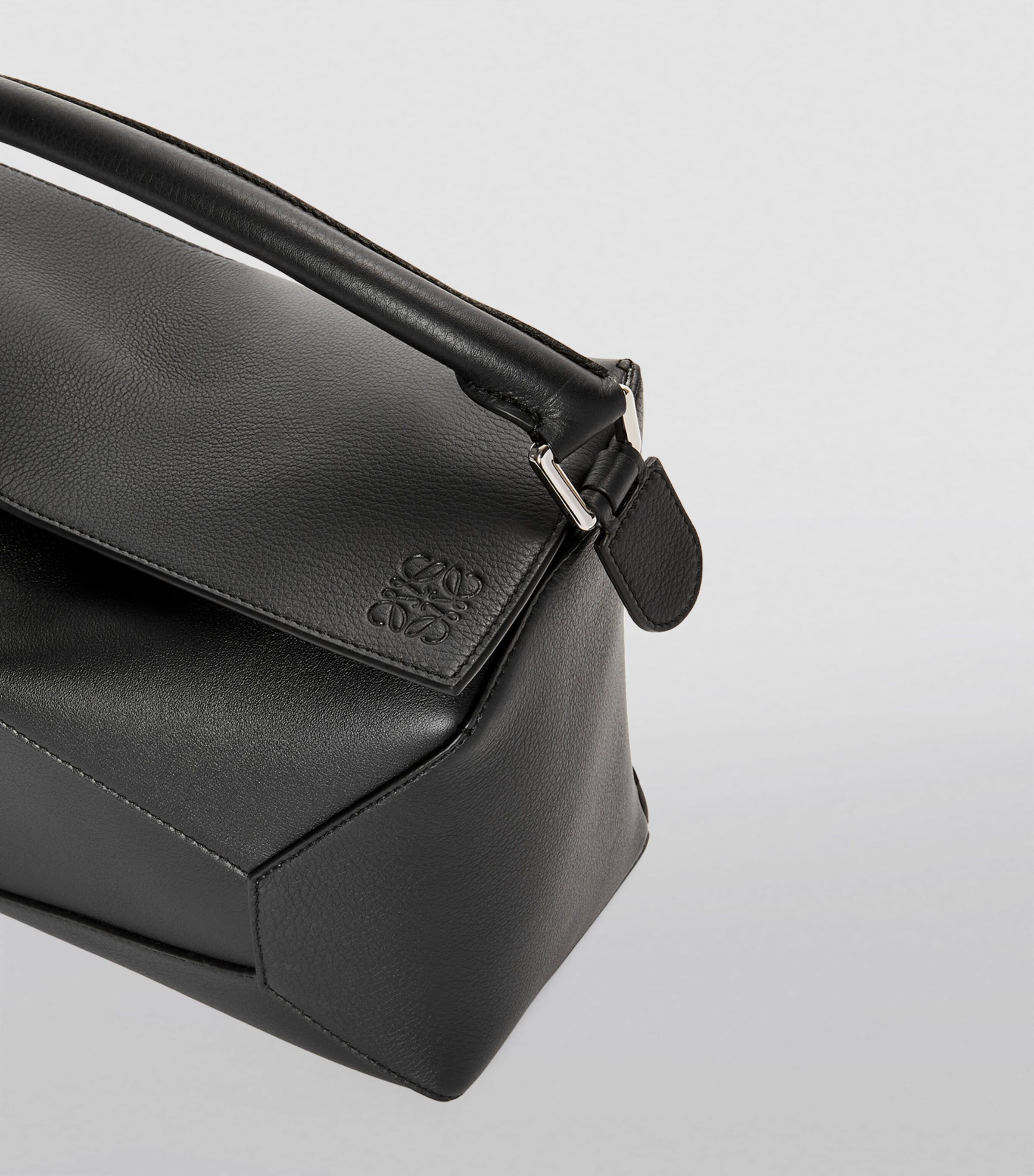 Leather Puzzle Edge Top-Handle Bag BLACK Image 4