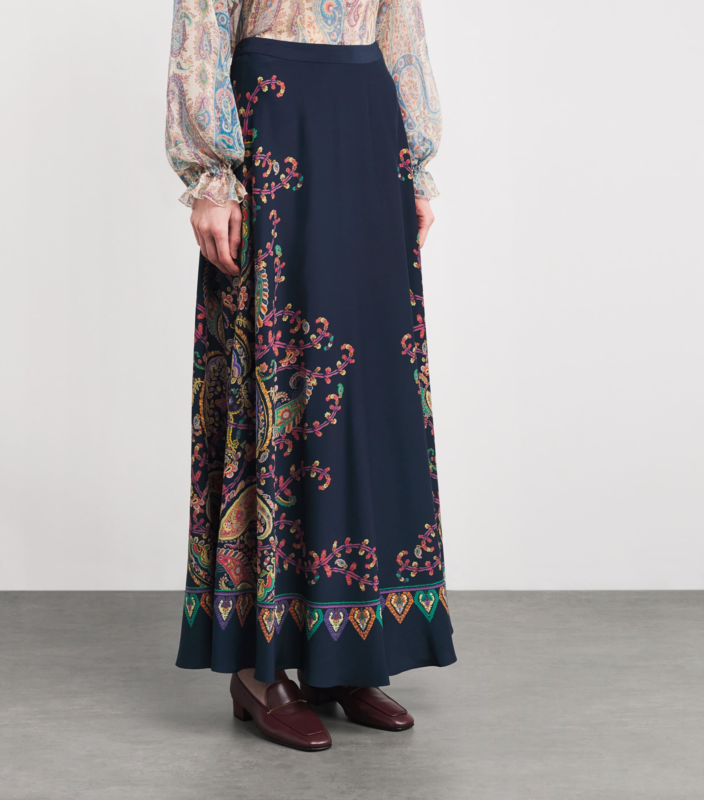 Silk Paisley Maxi Skirt X0883 Image 3