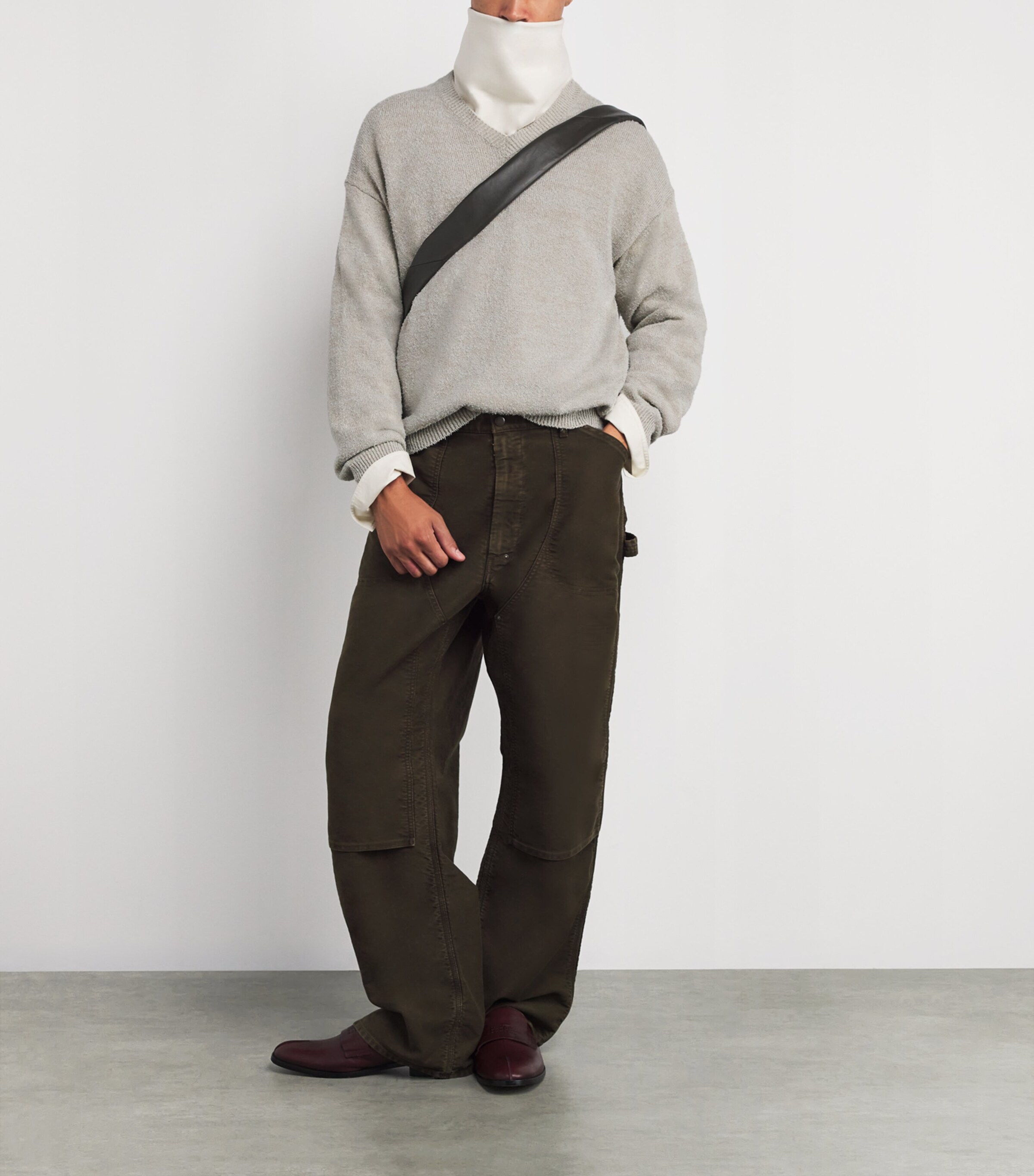 Maison Margiela Mens Cotton-Blend V-Neck Sweater Ice Blue/beige Image 2