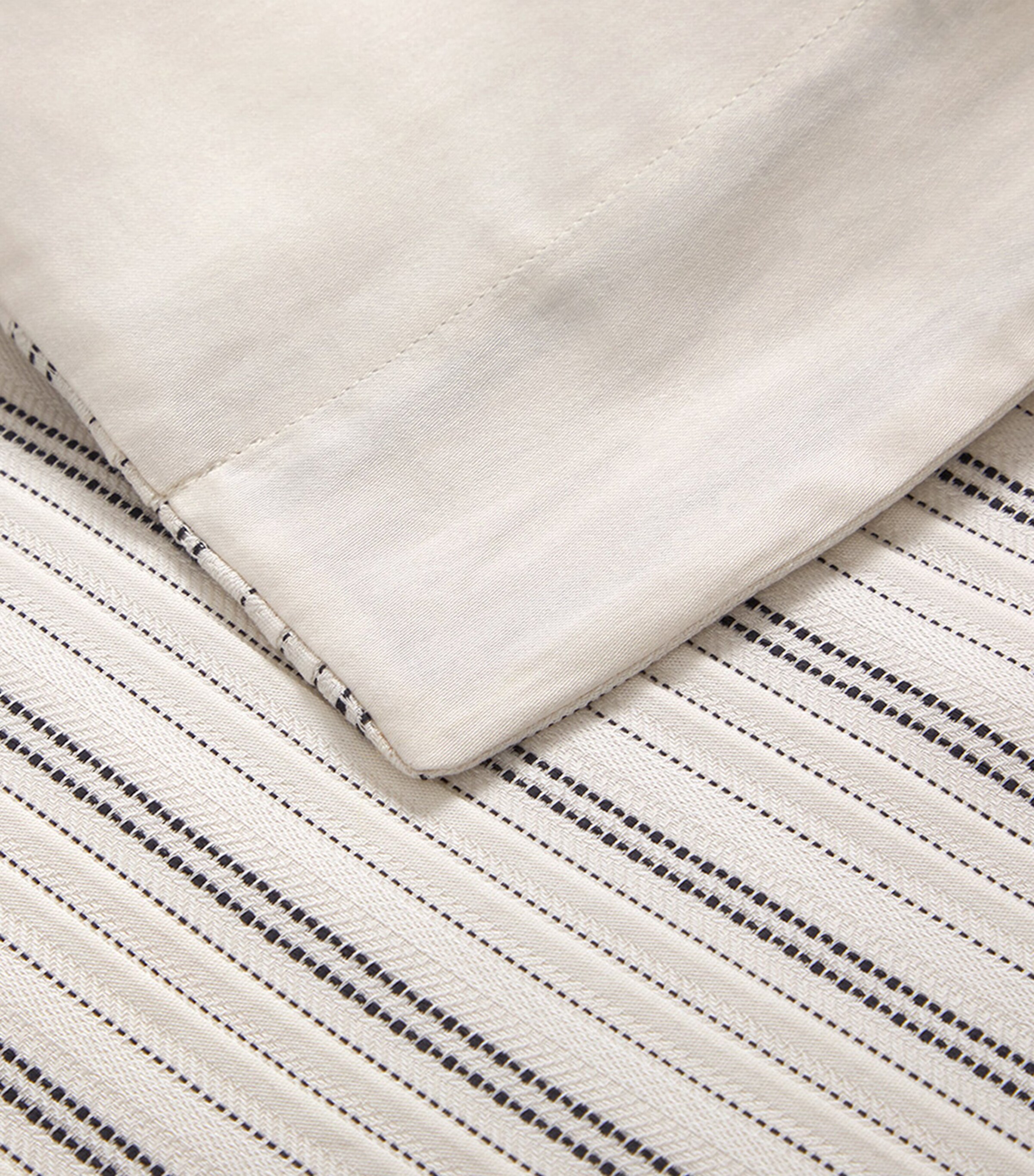 Ralph Lauren Home Canyon Road Siena Super King Duvet Cover (260cm x 220cm) Cream Image 3