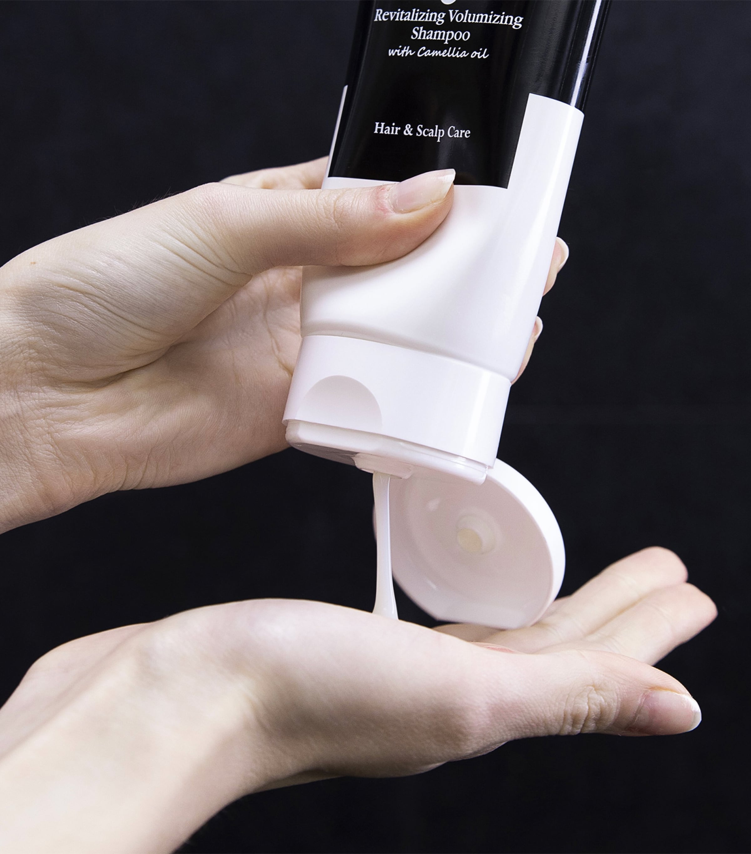 Hair Rituel Revitalizing Volumizing Shampoo with Camellia Oil (200ml) NO COLOUR Image 3