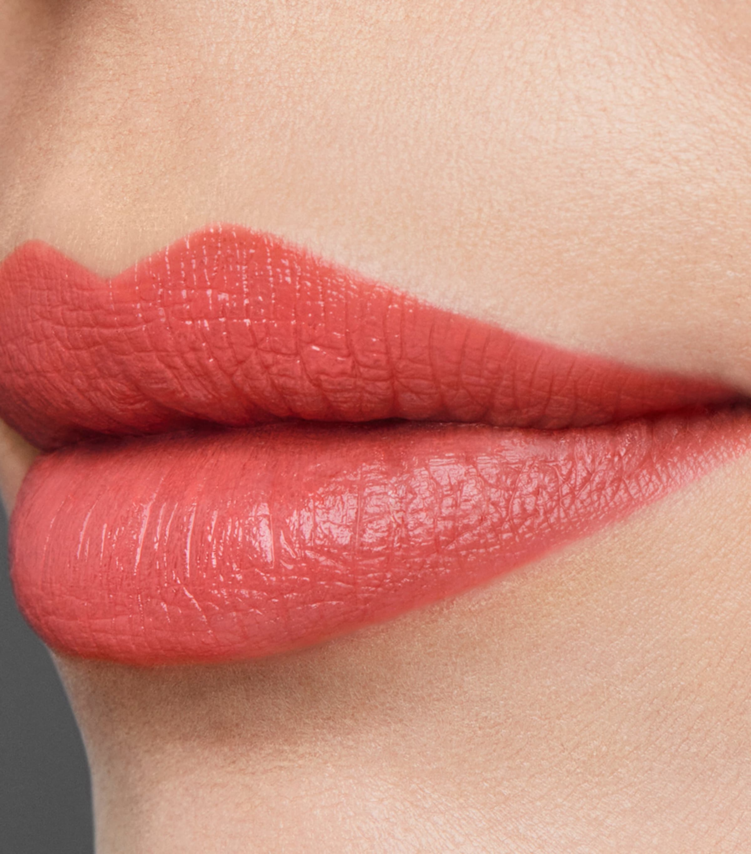 Pure Color Crème Lipstick ECCENTRIC Image 3