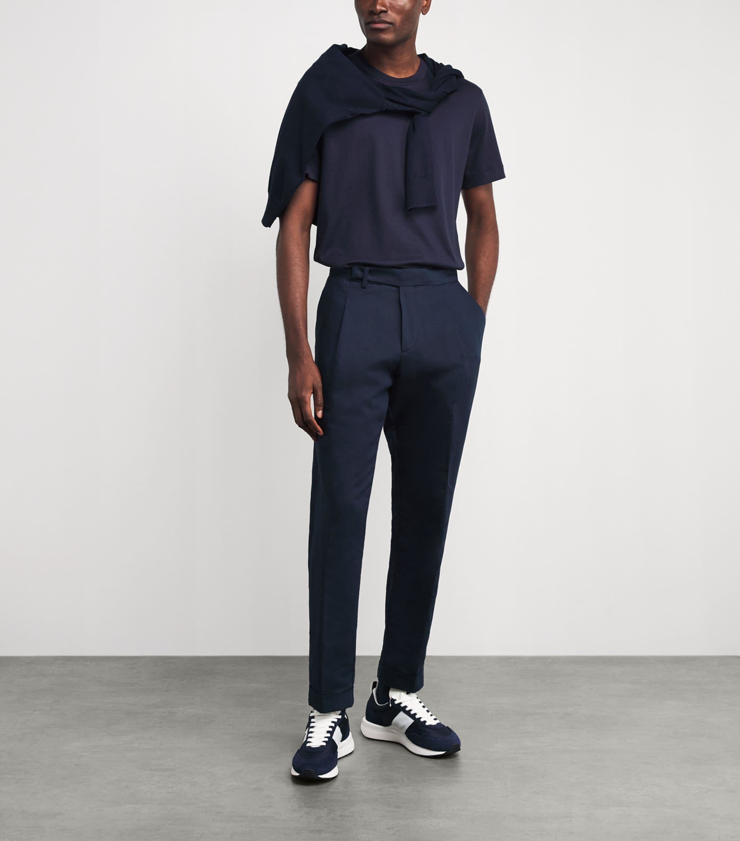 Sunspel Mens Cotton-Silk-Cashmere T-Shirt Buaa Navy Image 2