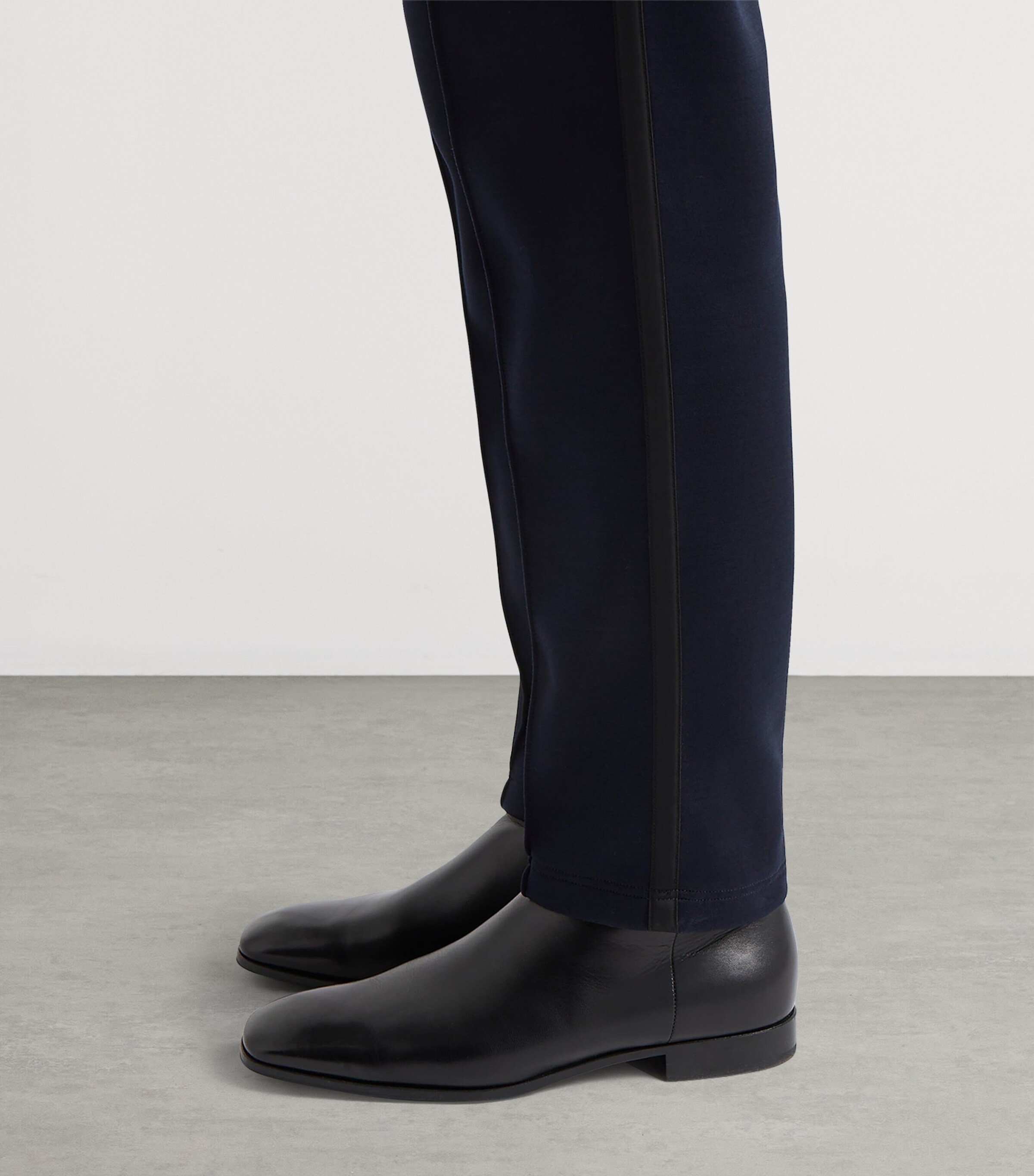 Prada Mens Cotton-Blend Re-Nylon Trousers Image 6
