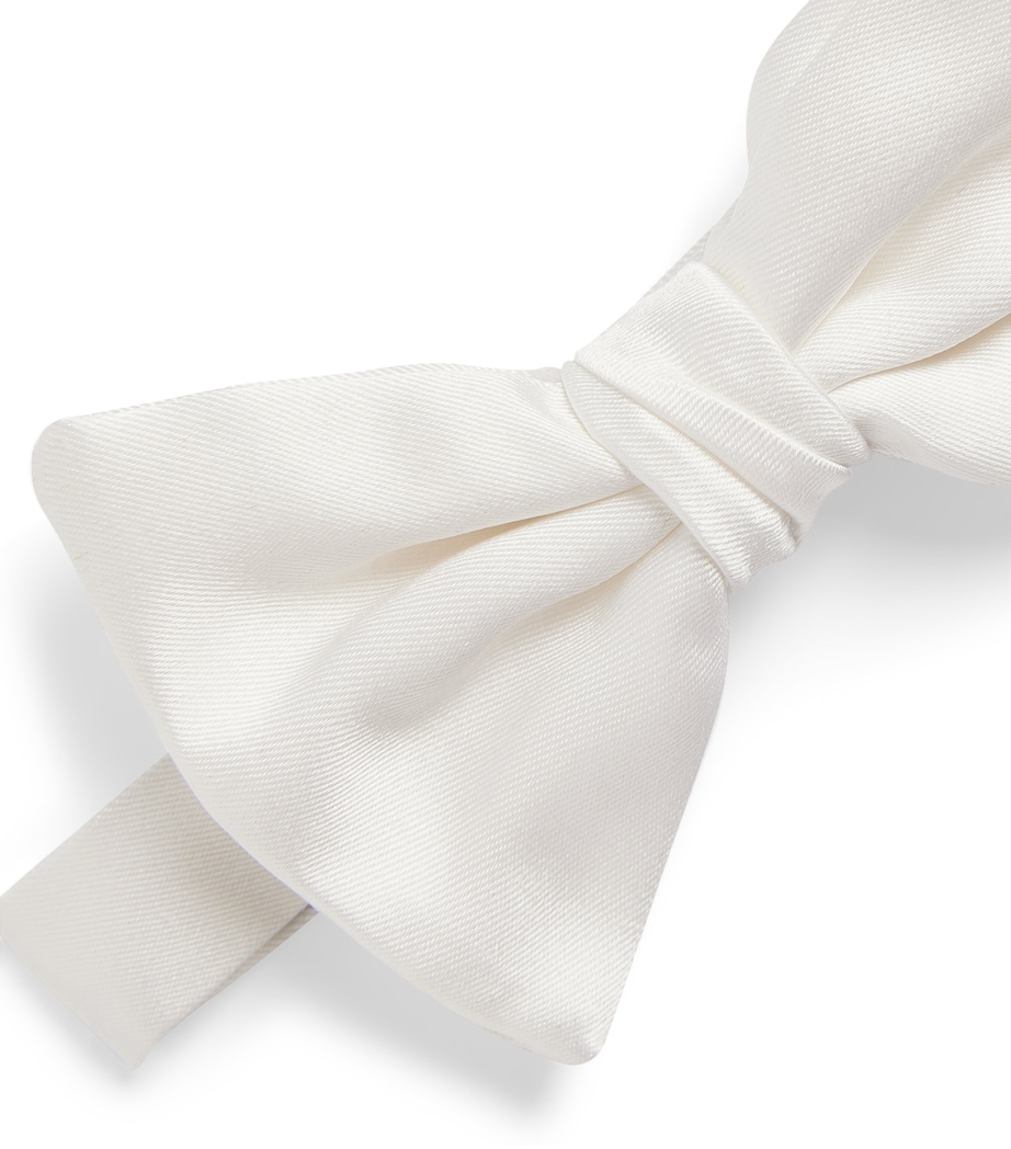 Silk Pre-Tied Bowtie 00010 Image 4