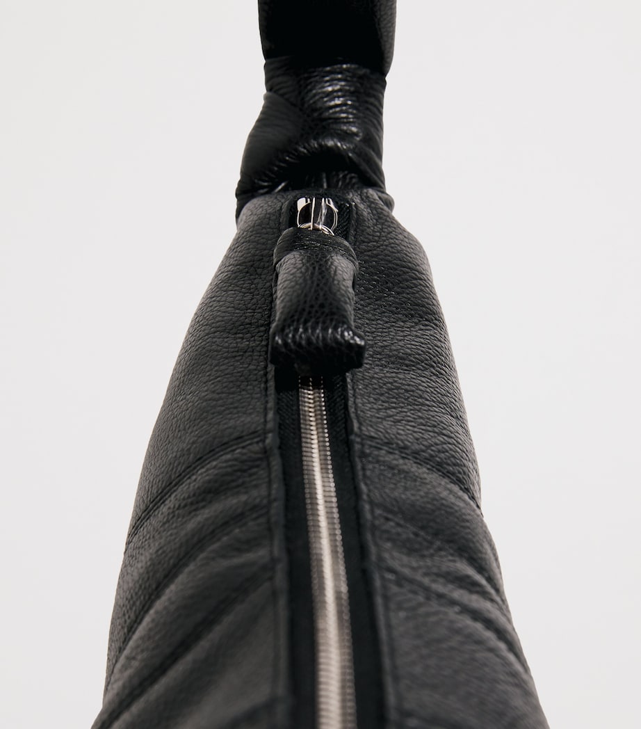 Medium Grained Leather Croissant Shoulder Bag BK999 BLACK Image 6