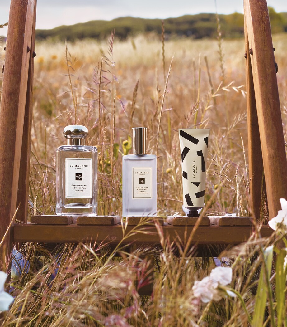 Jo Malone London English Pear & Sweet Pea Hand Cream (30ml) Image 3