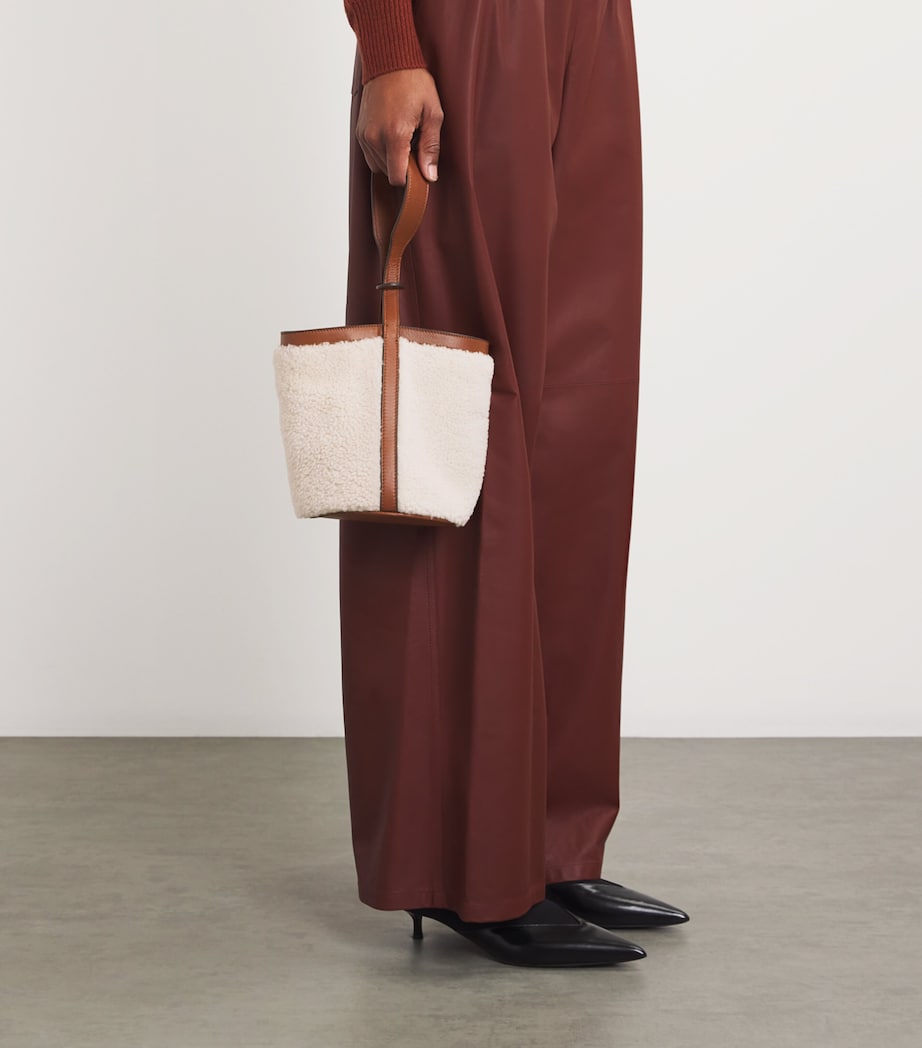 Shearling-Leather Bucket Bag A0624 Image 5