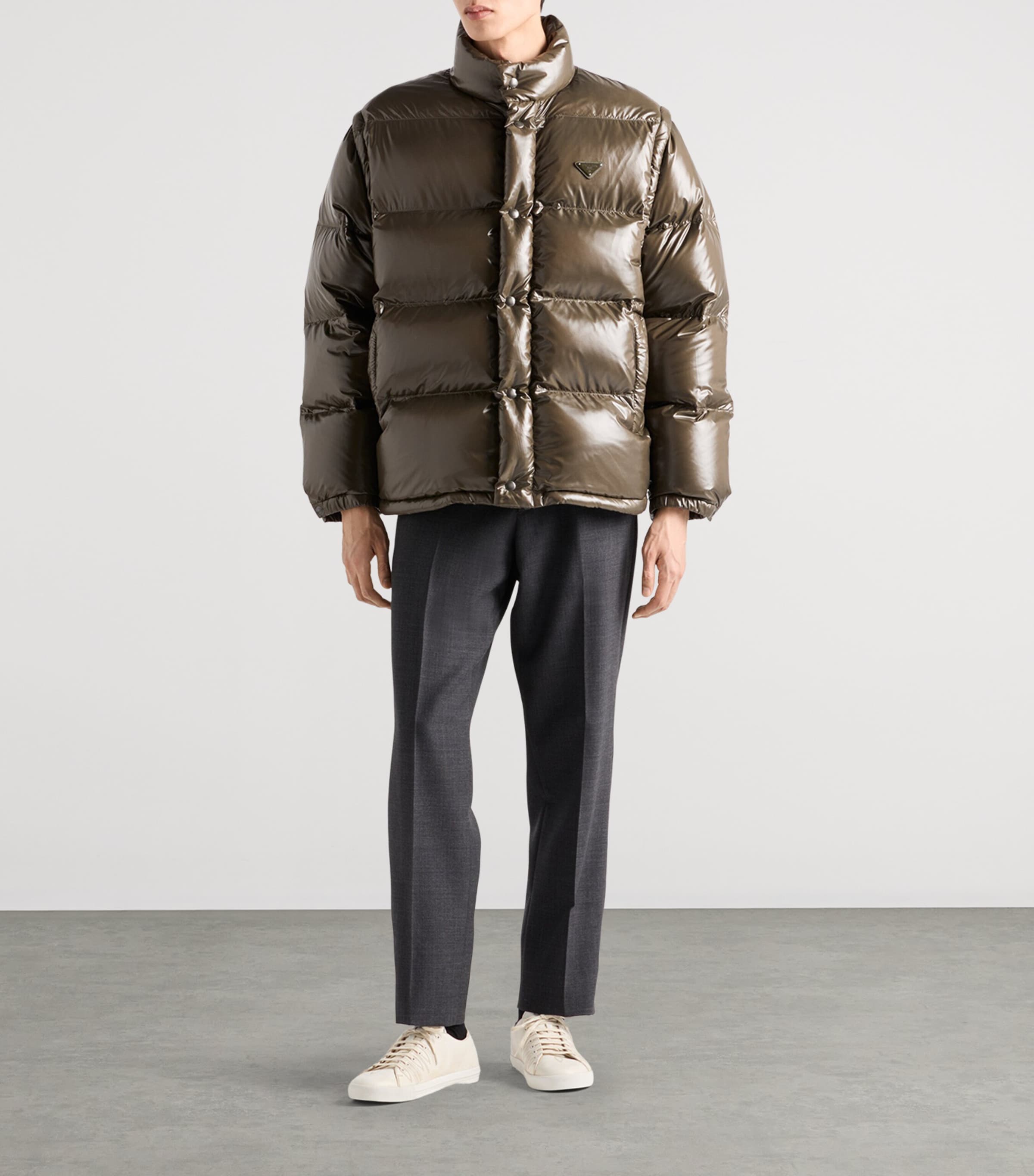 Re-Nylon Logo Puffer Jacket F0334 Image 2